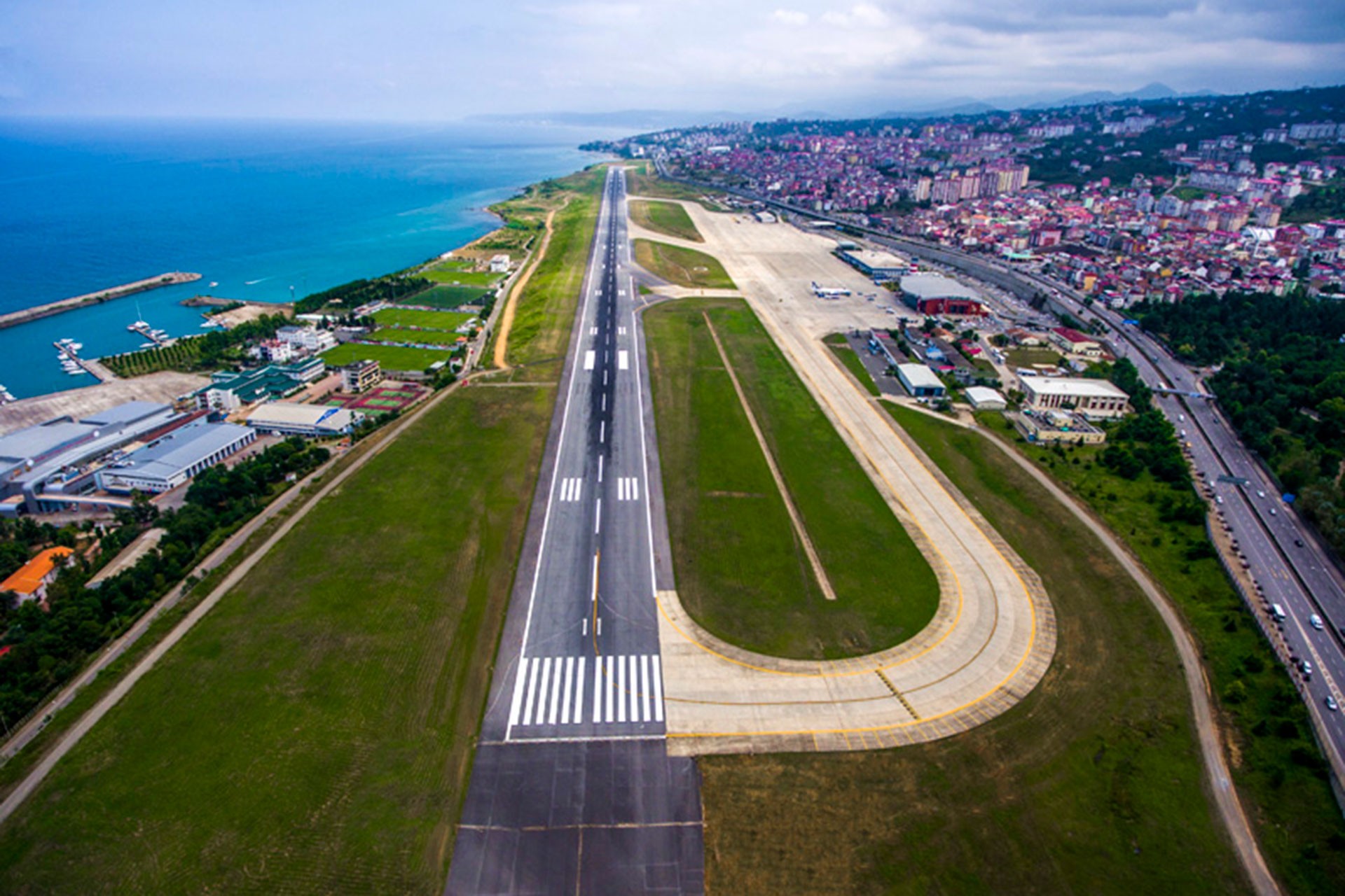 Trabzon Havalimanı pisti