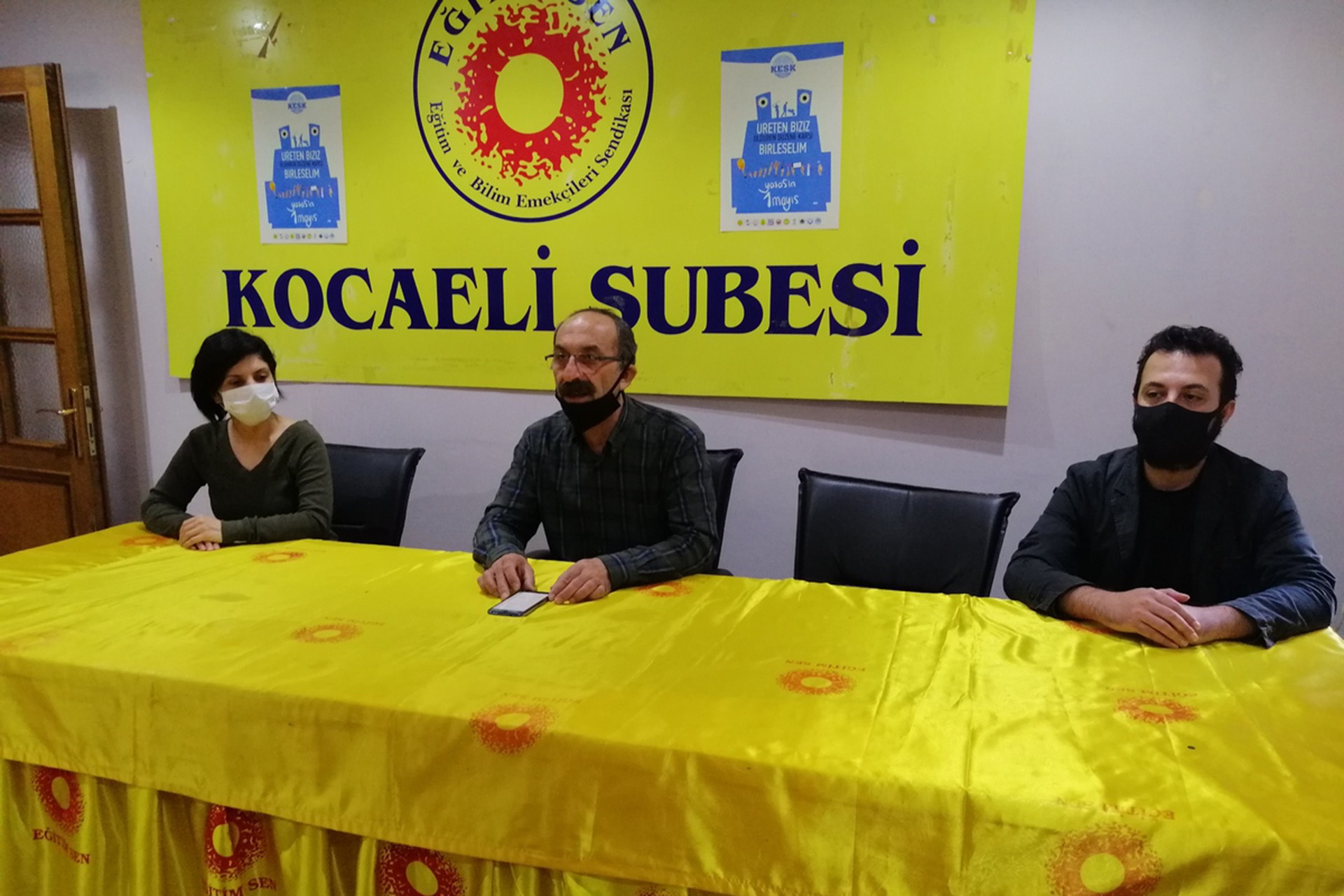 Eğitim Sen Kocaeli Şubesi üyeleri açıklama  