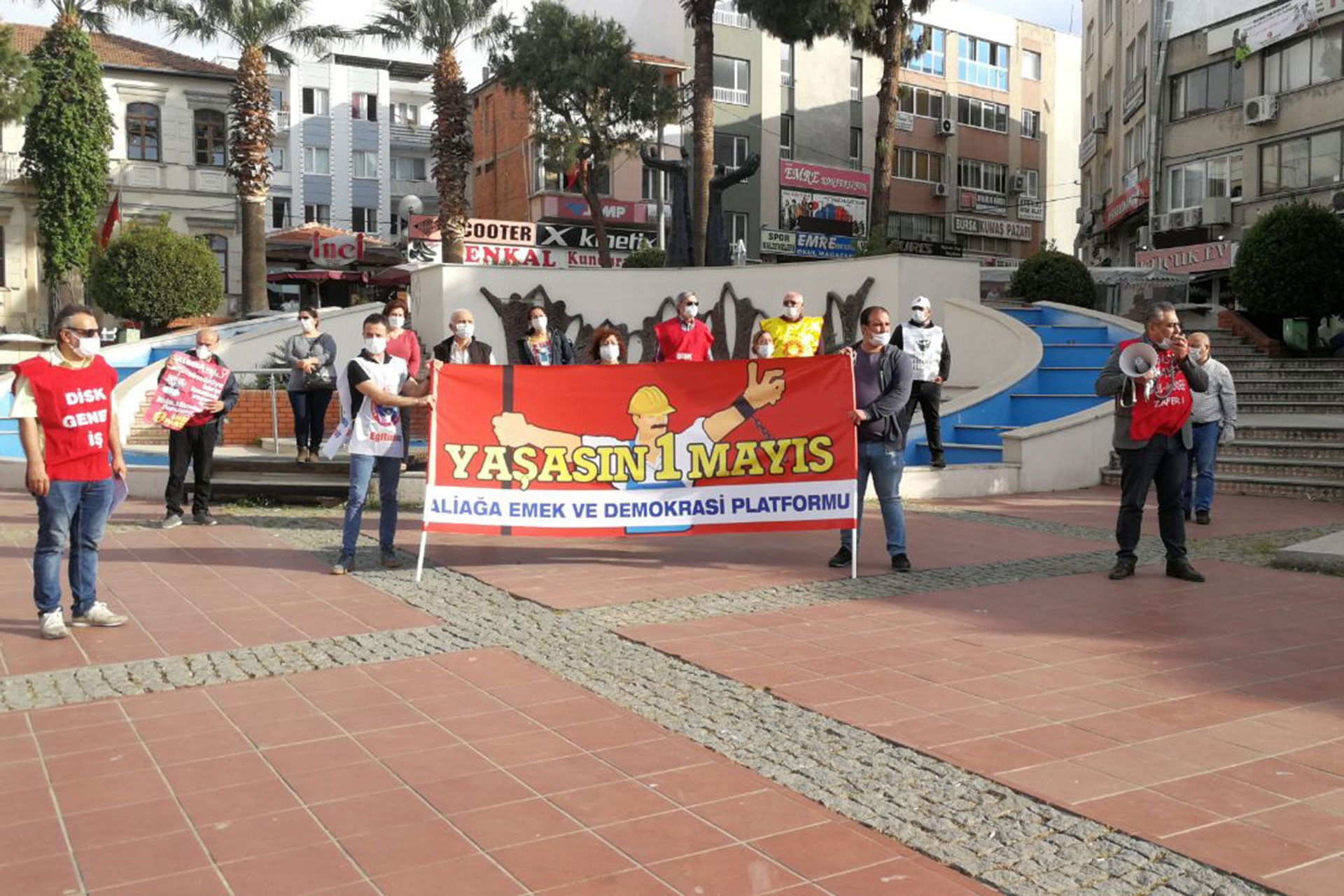 Aliağa Emek ve Demokrasi Güçleri 1 Mayıs'ı kutladı