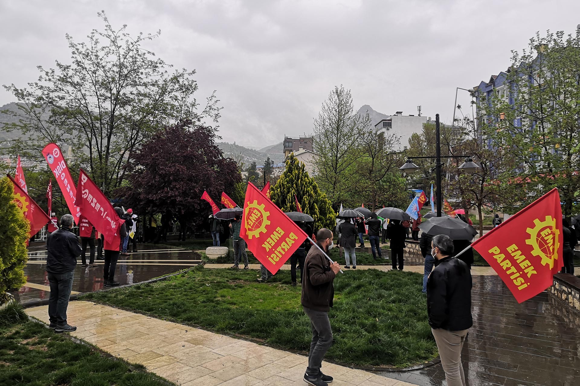 Dersim Emek ve Demokrasi Platformu 1 Mayıs'ı kutladı.