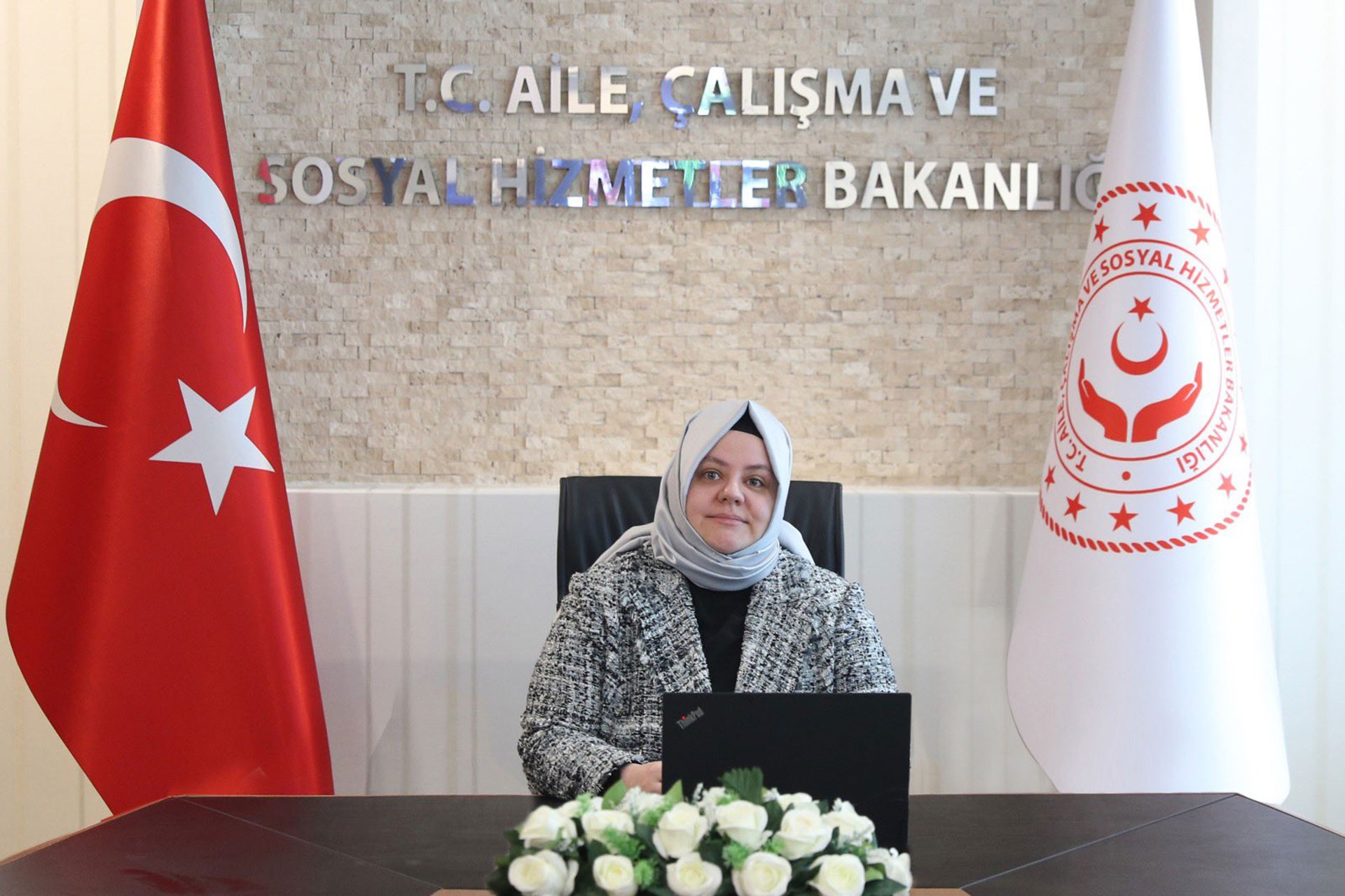 Zehra Zümrüt Selçuk