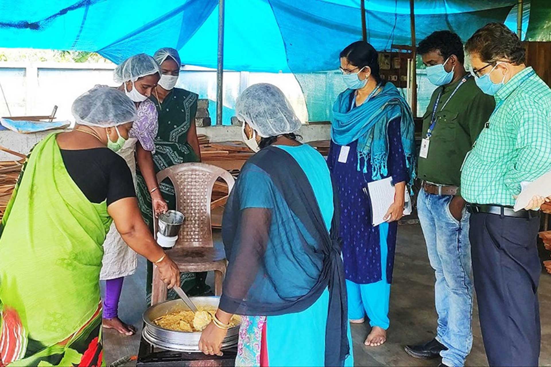 Kerala’da kurulan bir toplum mutfağı