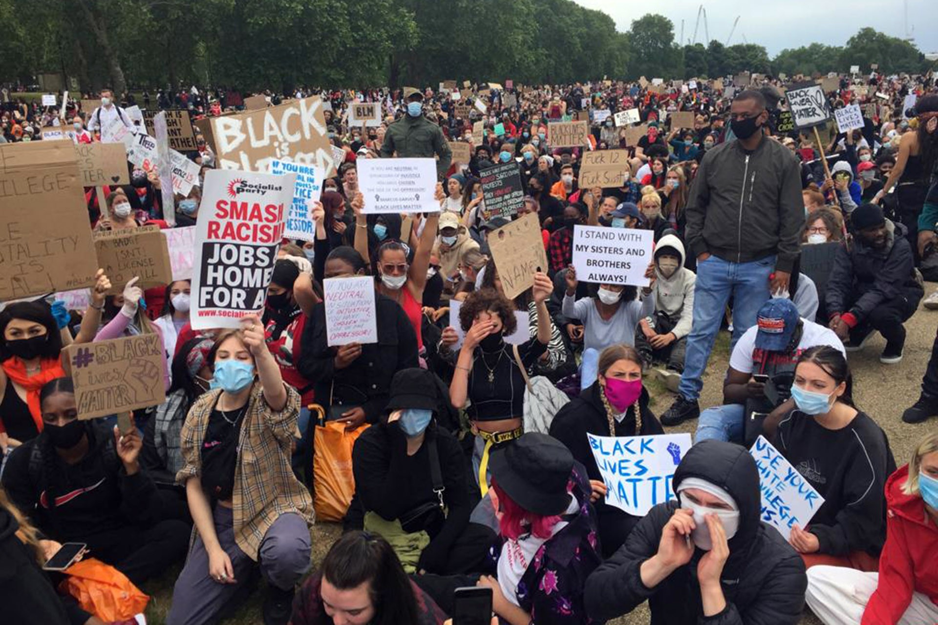 Hyde Park'ta George Floyd için eylem 