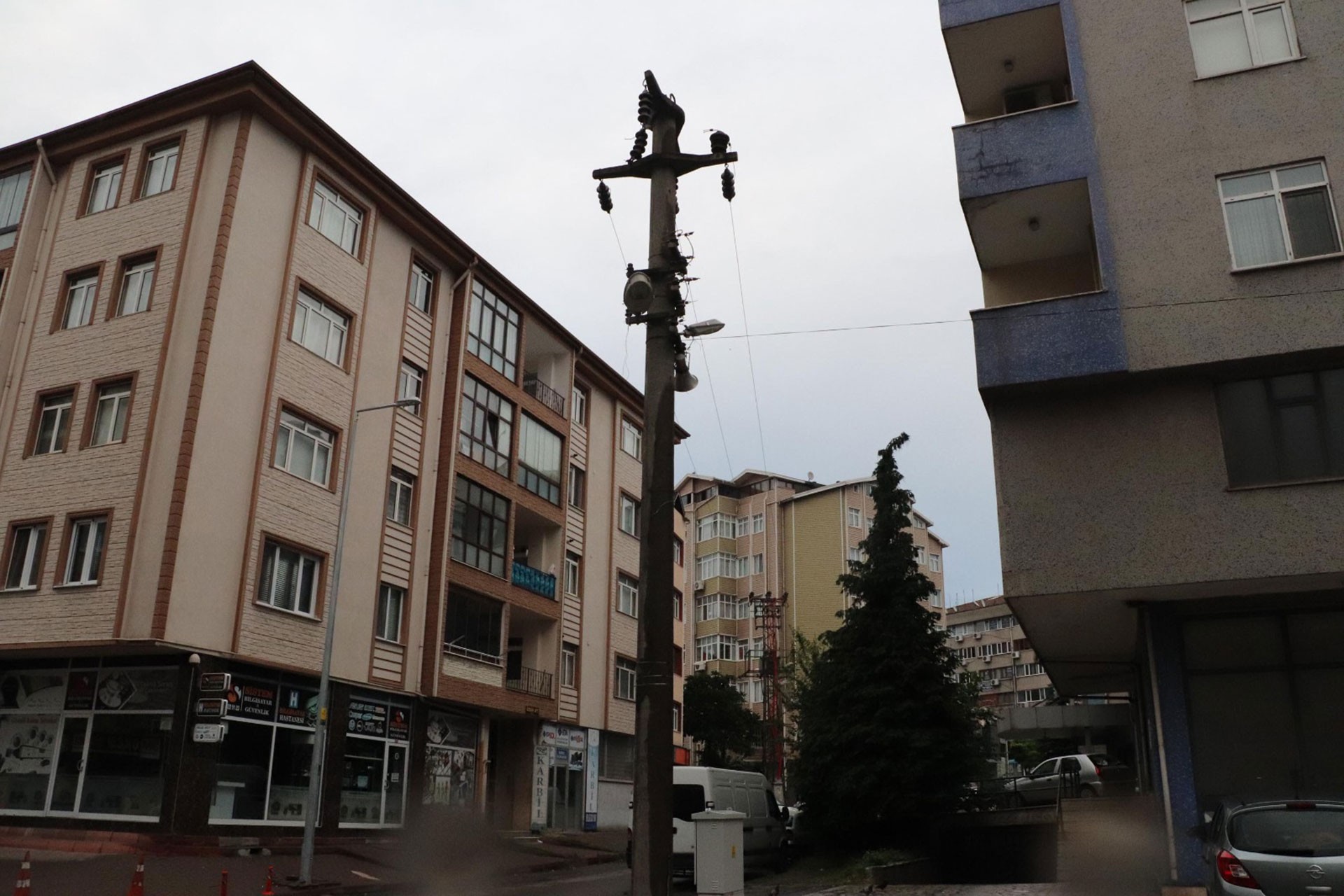 Zonguldak'ta iş cinayeti: Direk montajı yaparken akıma kapılan işçi yaşamını yitirdi