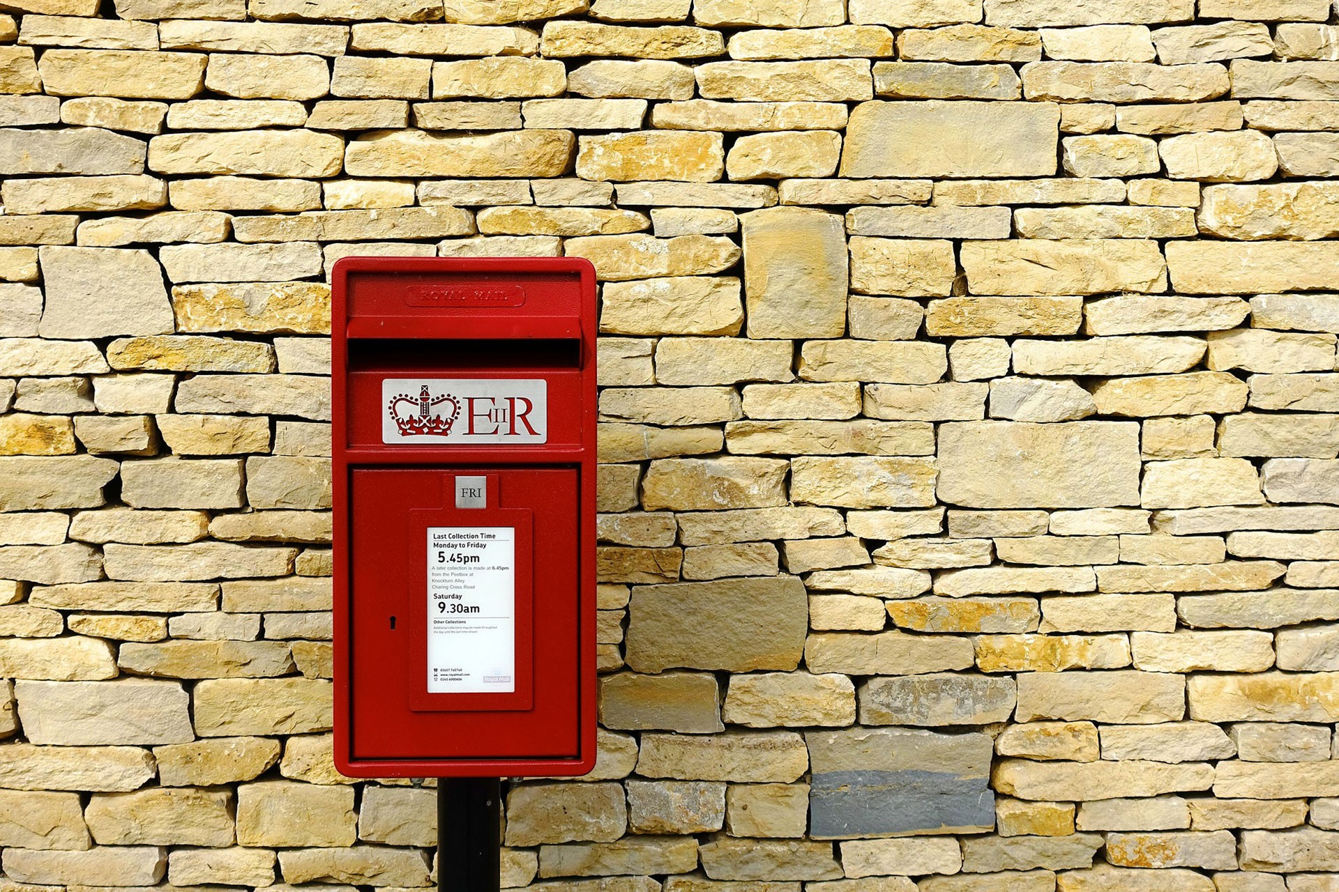 Royal Mail'e ait posta kutusu