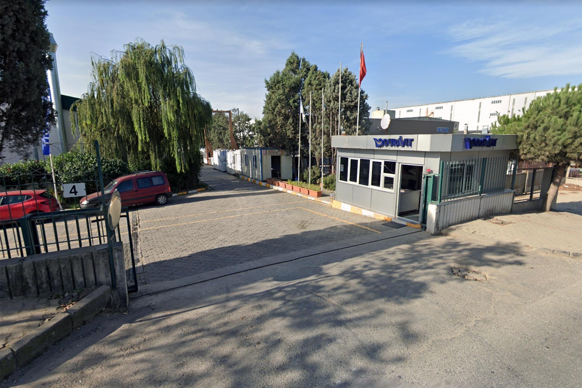 Duravit'in Tuzla'daki fabrikasının girişi