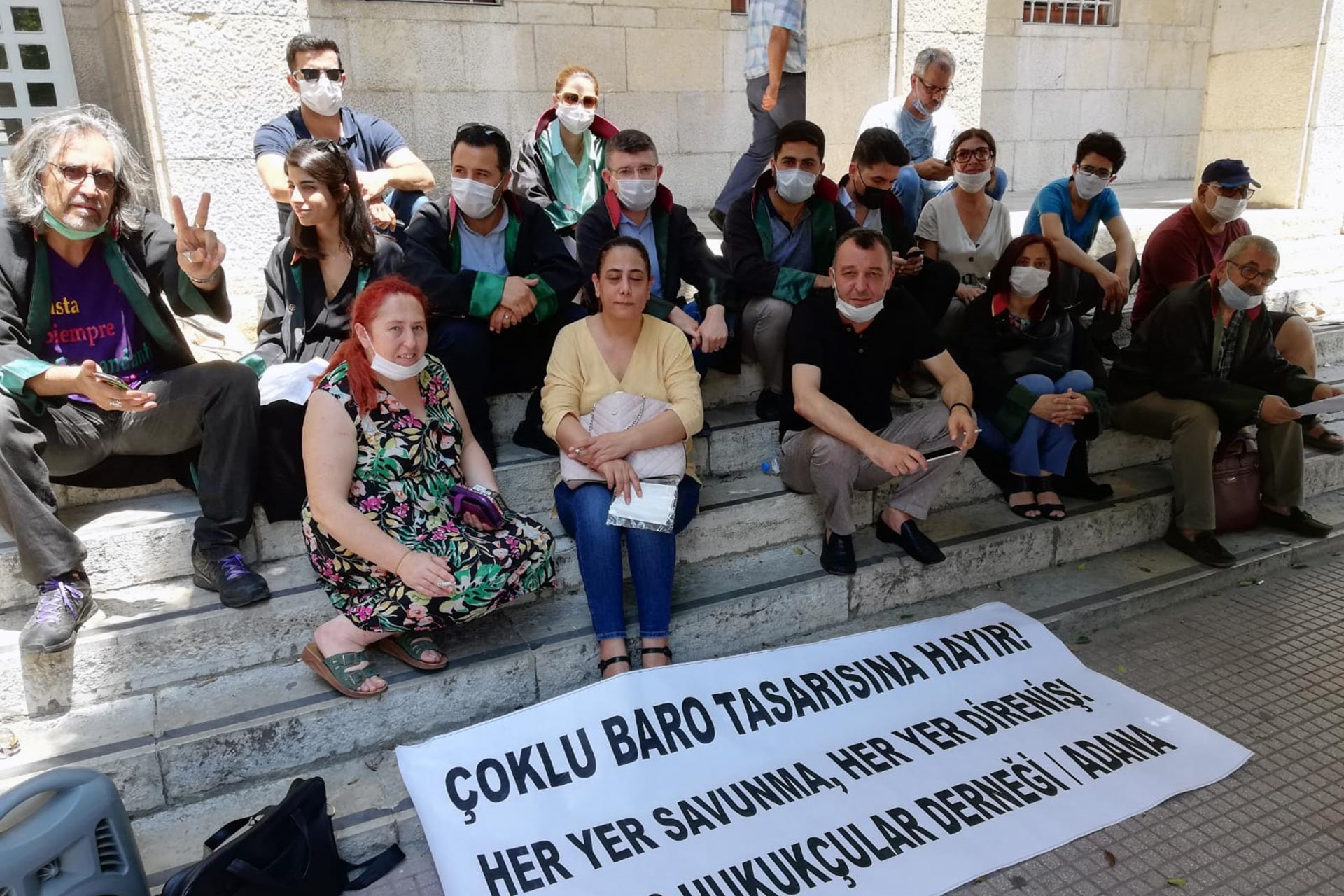 Adana'da çoklu baro protestosu