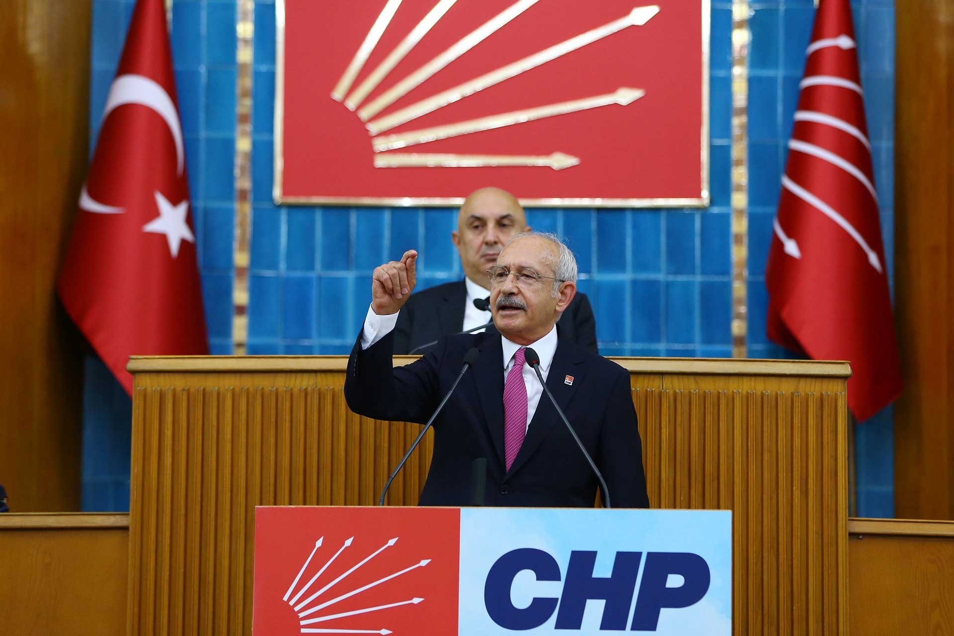 Kemal Kılıçdaroğlu, CHP kürsüsünde konuşma yaparken.