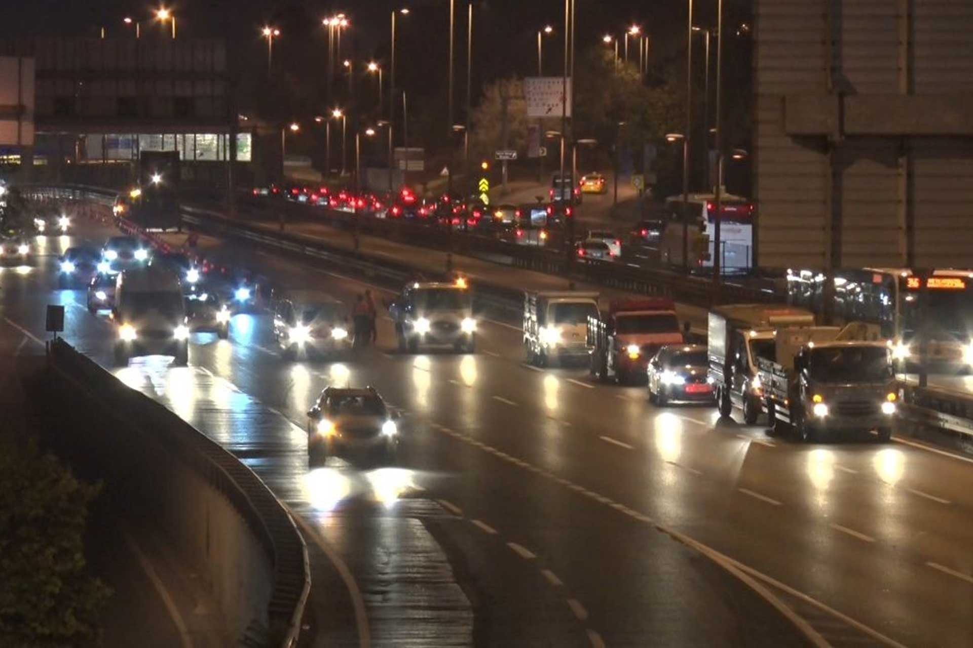 Haliç Köprüsü'ndeki trafik görüntüsü