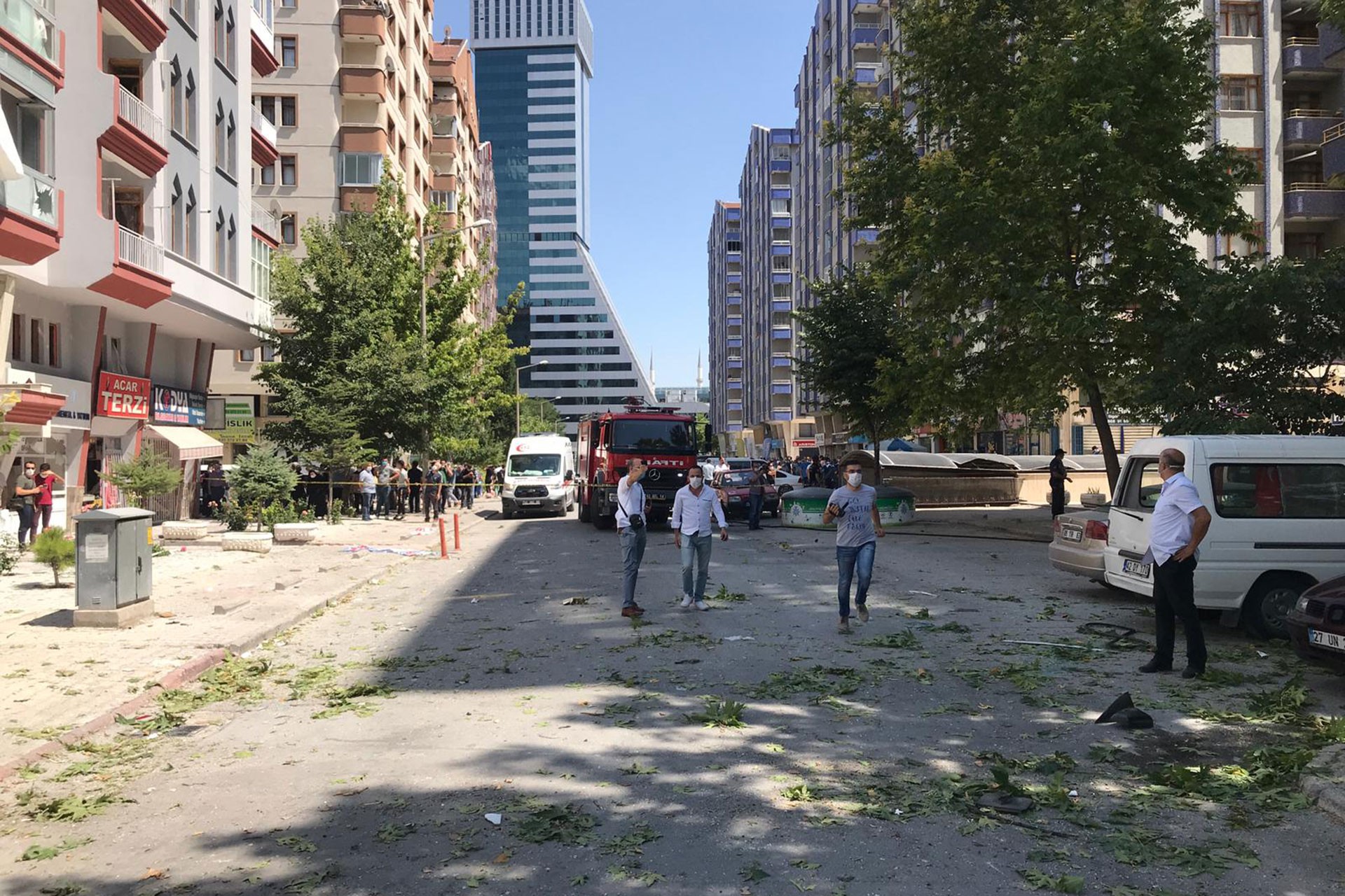 Konya'da patlama nedeniyle hasar gören iş yerleri