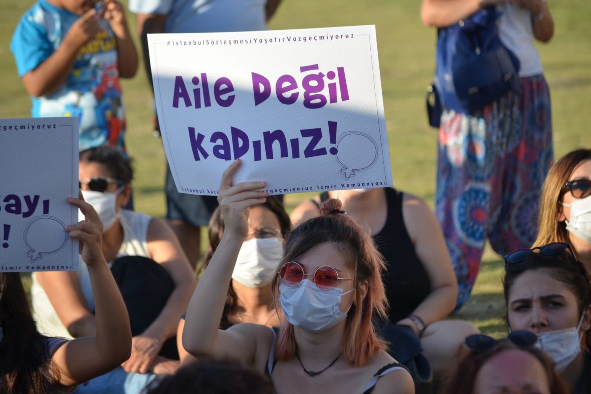 İzmir'de kadınlar İstanbul Sözleşmesi forumu düzenliyor