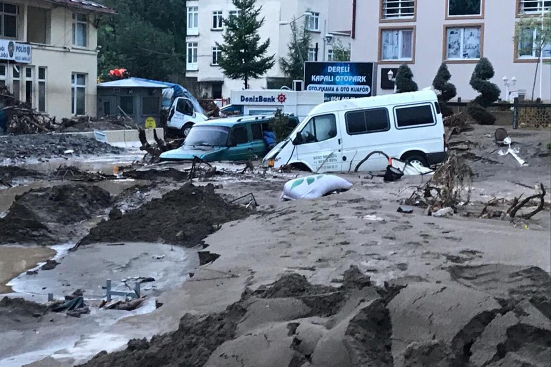 Giresun'daki selin ardından sorumlulara tepki: Karadeniz'de yaşananlar kader değil