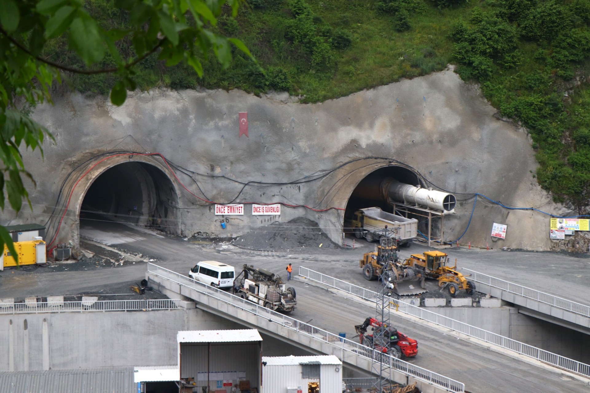 Trabzon-Aşkale Yolu Zigana İkmal İnşaatı