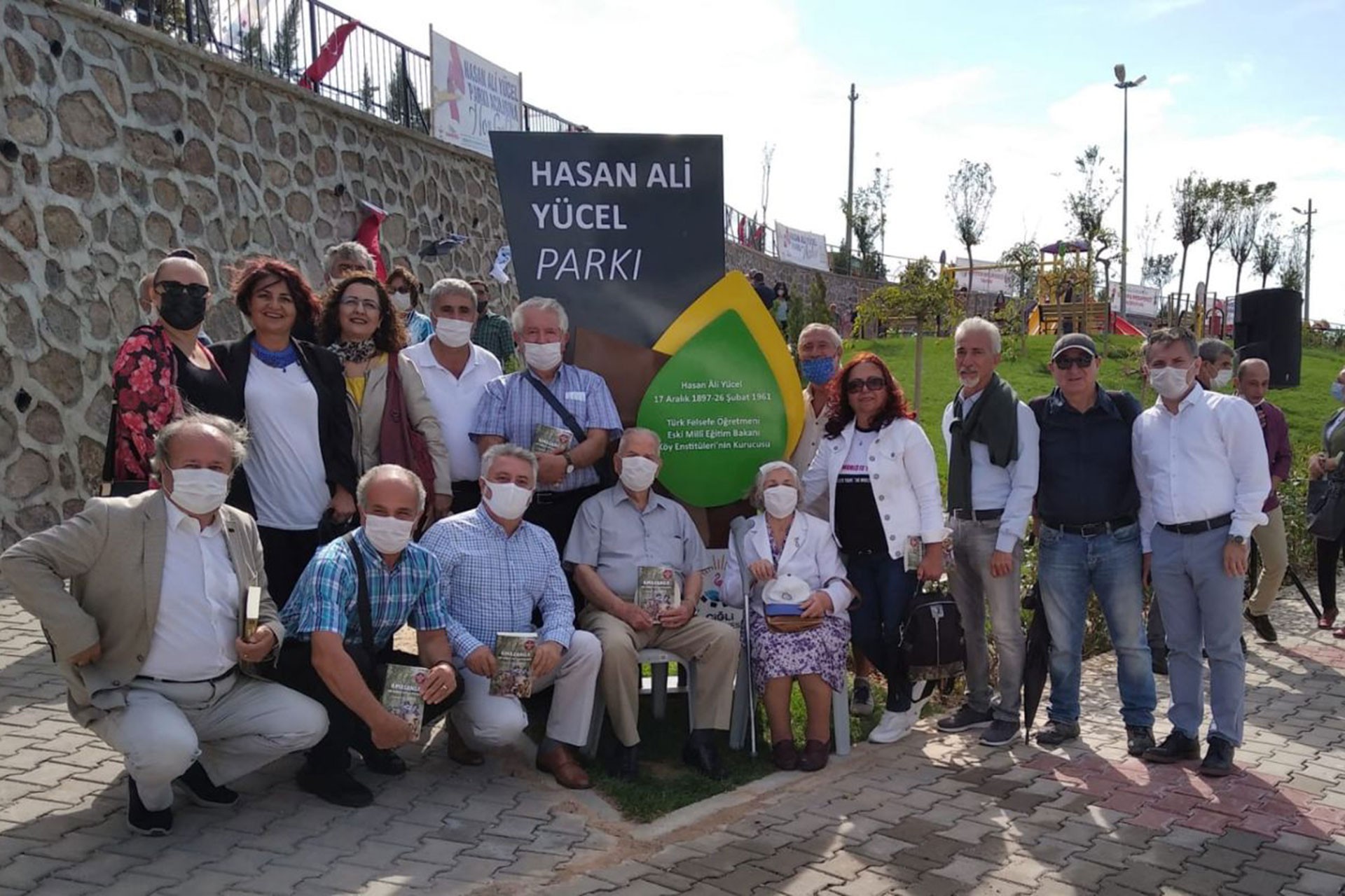 Çiğli’de Hasan Ali Yücel parkı açıldı