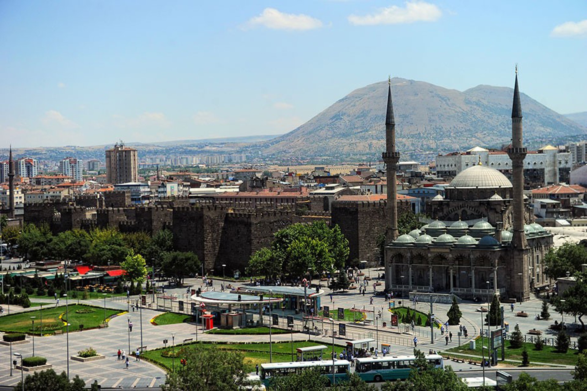 Kayseri kent merkezinden bir fotoğraf.