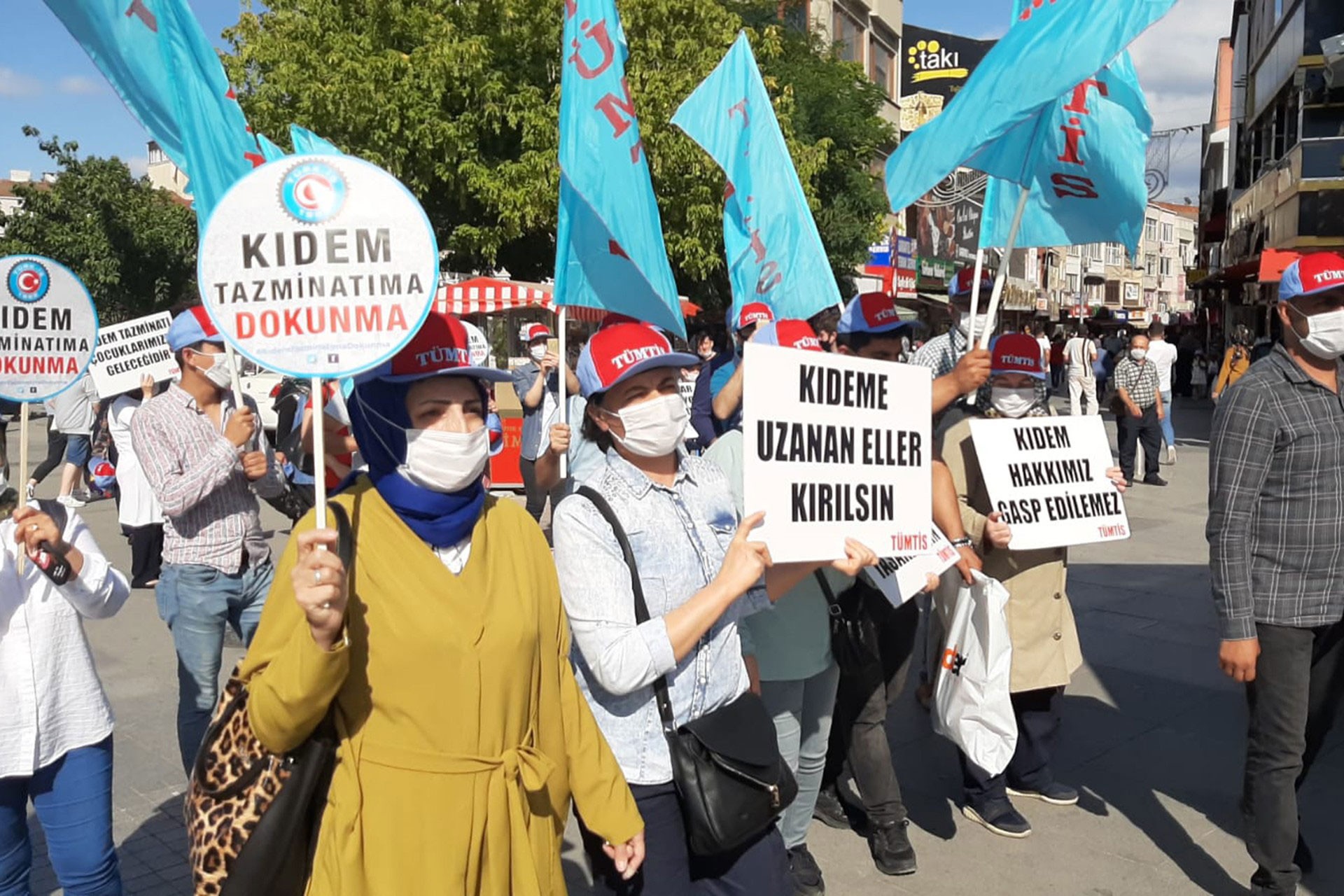 Kıdem tazminatıma dokunma dövizleri taşıyan kadın işçiler