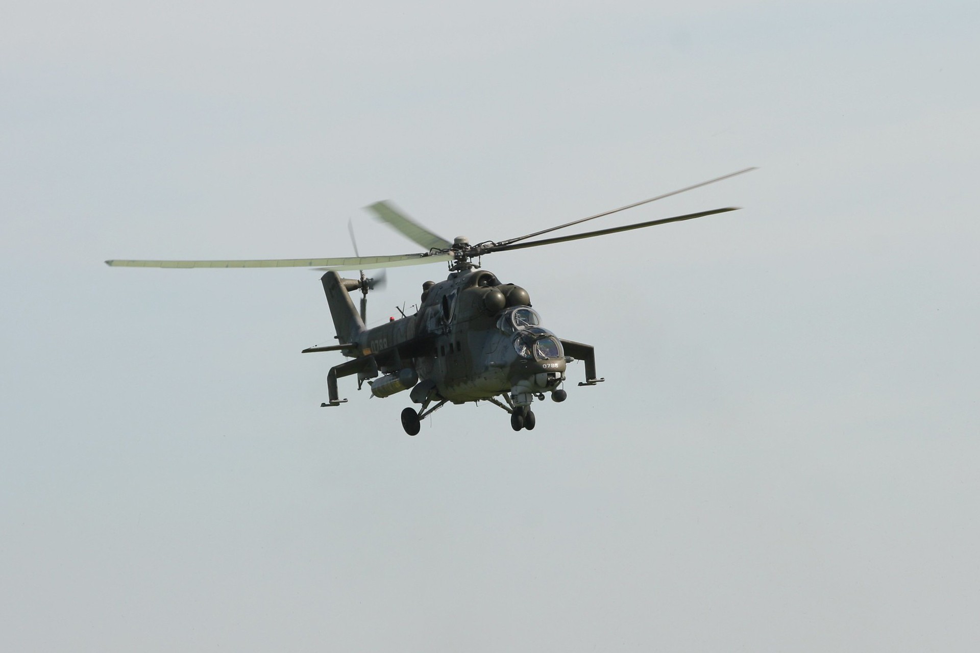 Rusya ordusuna ait Mi-24 helikopteri.