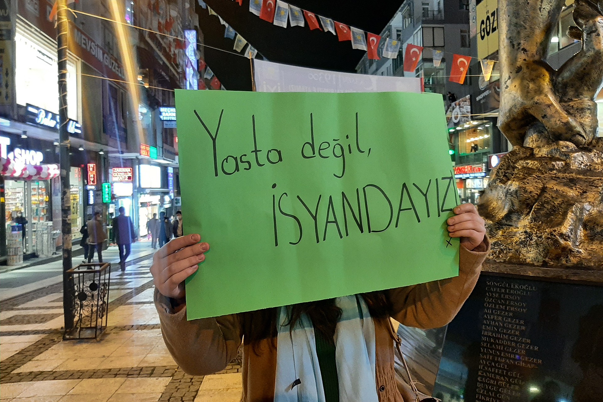 Avcılar Kadın Platformu, 25 Kasım'da Kadıköy'de geçekleştirilecek eyleme çağrı yaptı.