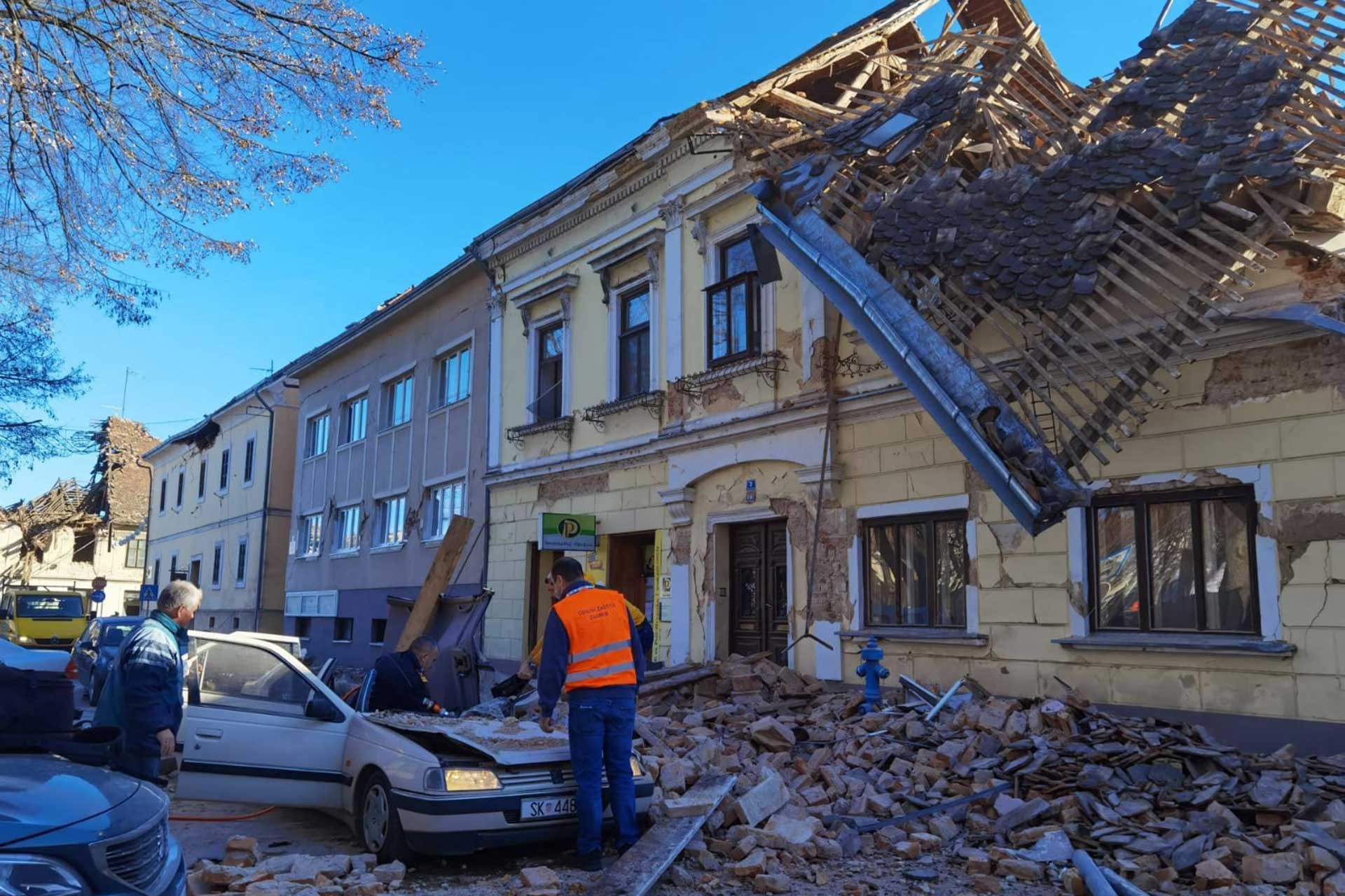 Hırvatistan'da 6.3 büyüklüğünde deprem: Enkaz altında kalanlar var