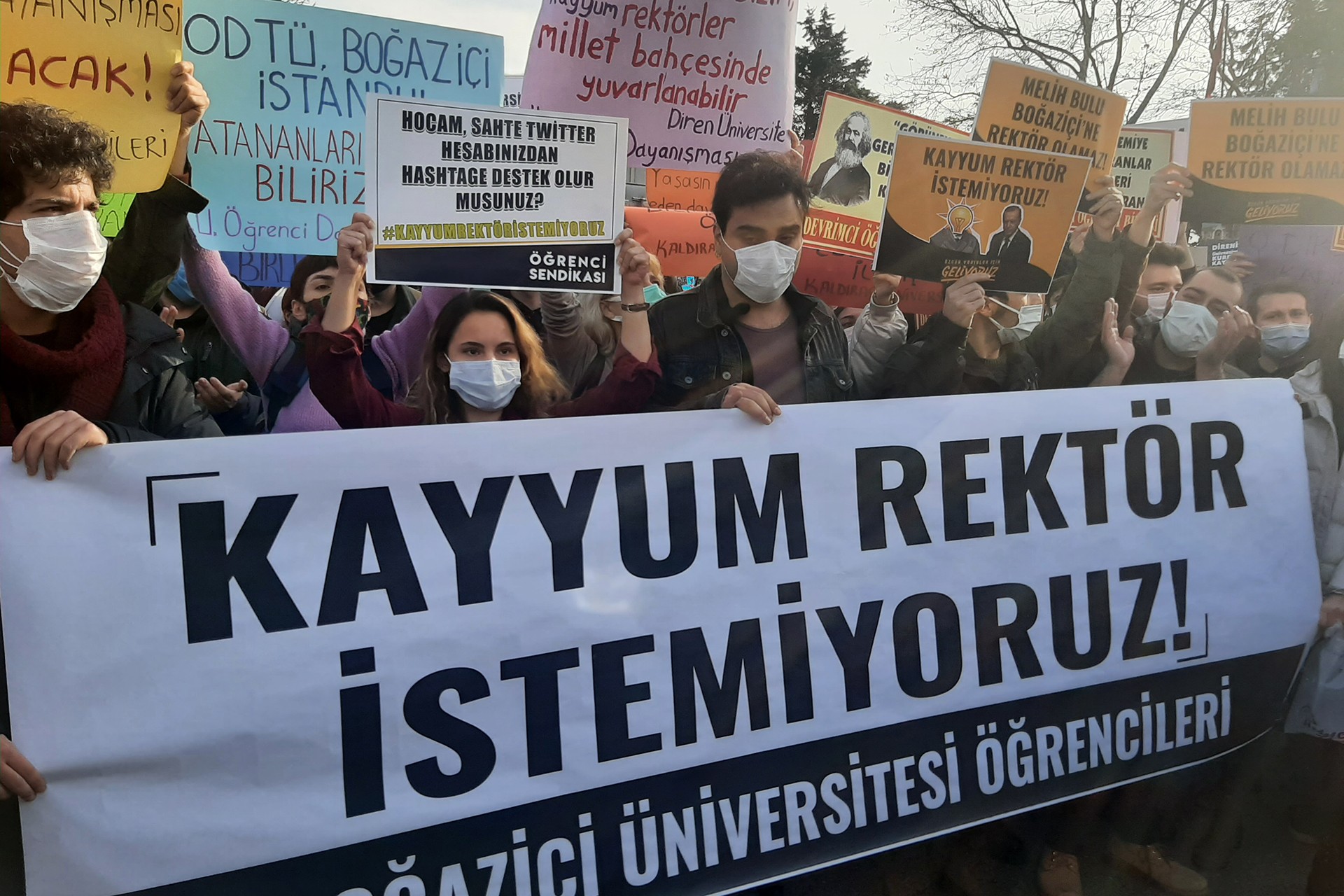 Boğaziçi Üniversitesinde "kayyum rektör" eylemi: Gözaltılar serbest bırakılsın