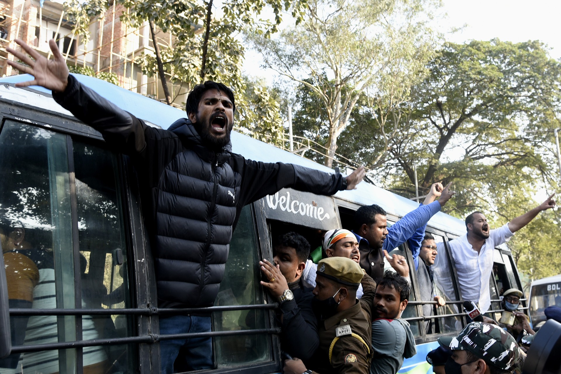 Hindistan'da çiftçiler hükümetin 'reform' adıyla sunduğu tarım yasasına karşı protestolarını sürdürürken.