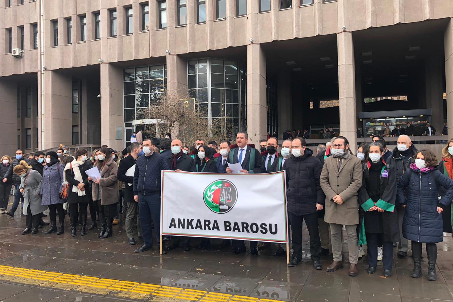 Avukatlardan çoklu baro eylemlerine yönelik soruşturmaya tepki: Hepimiz oradaydık