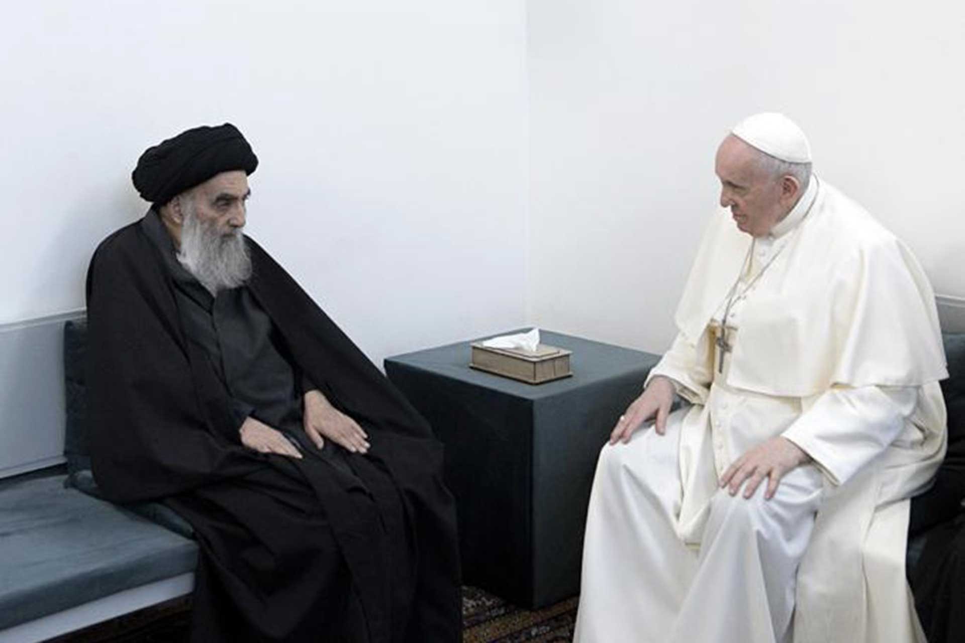 Papa Francis, Irak'ta Şiilerin dini lideri Sistani ile görüştü