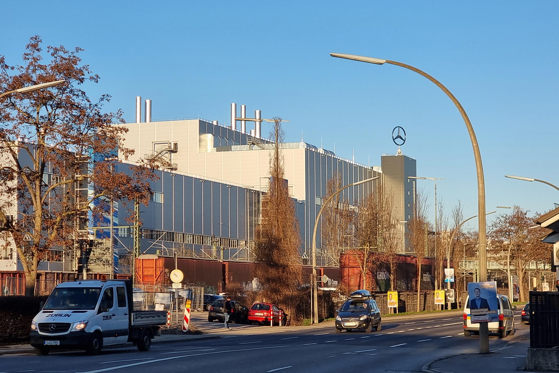 Almanya'daki Mercedes fabrikasının binası