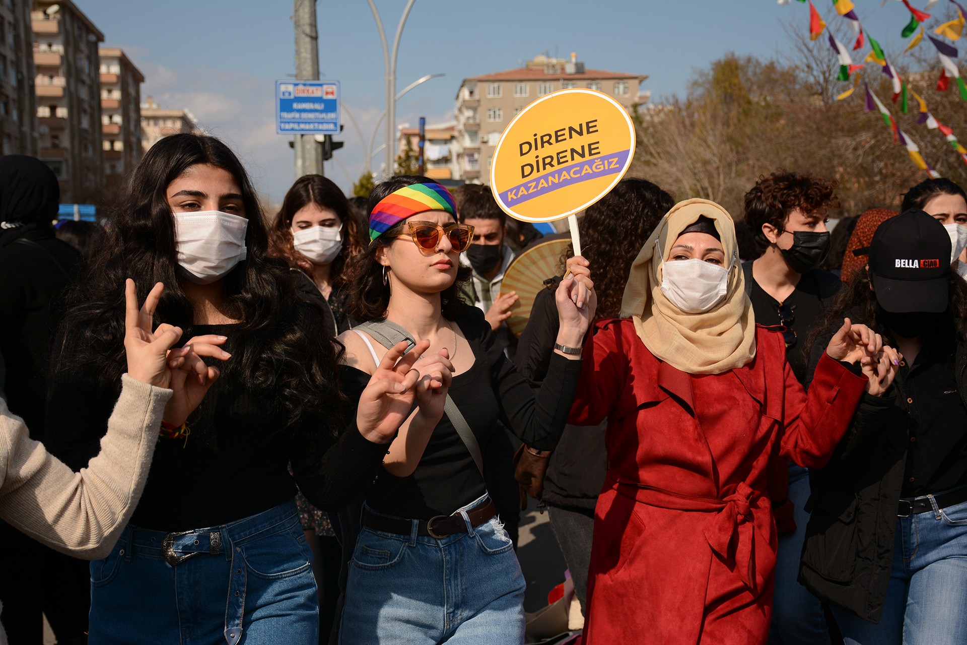 Diyarbakır'da kadınlar 8 Mart'ı kutladı 