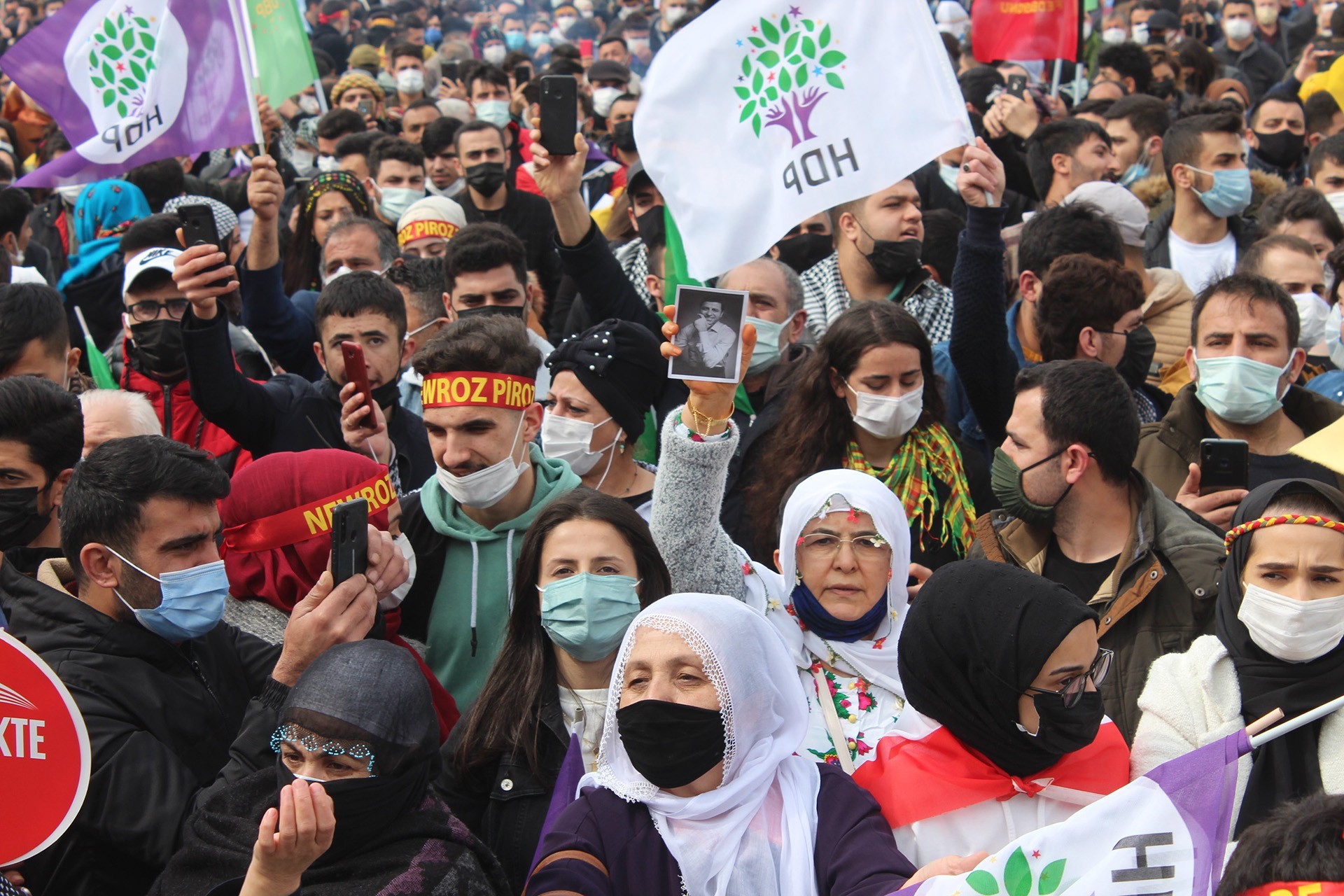 İstanbul Newroz'una katılanlar 