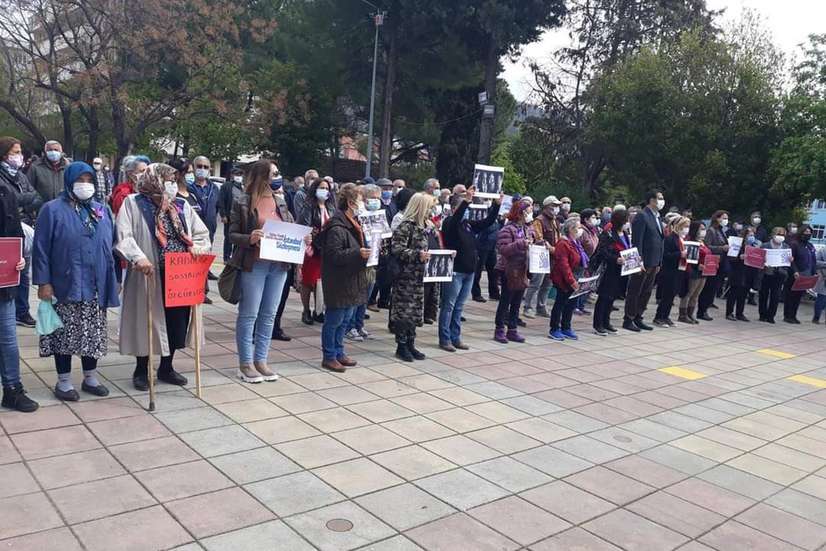 Muğla Ortaca'da İstanbul sözleşmesi eylemi