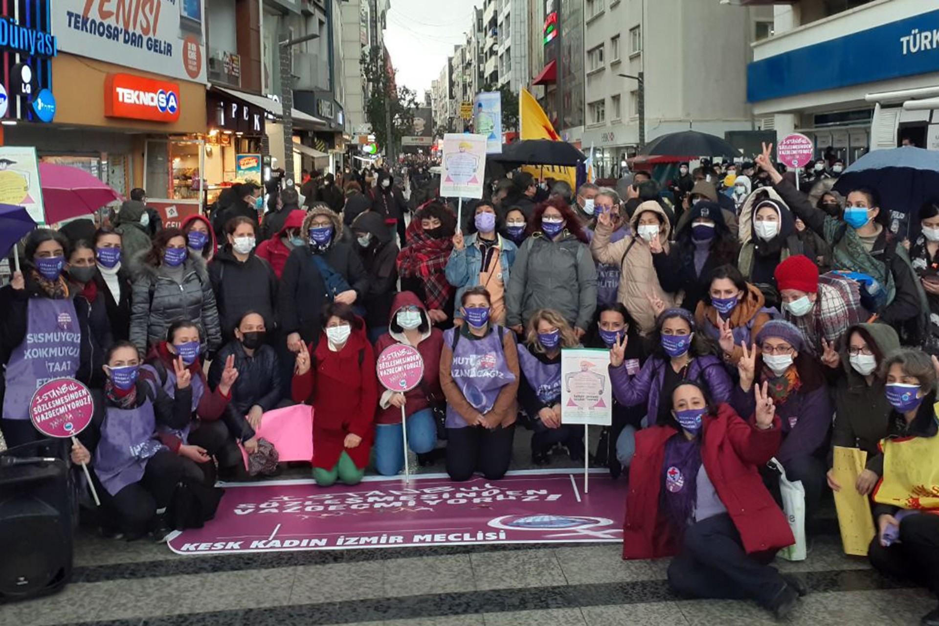 İstanbul Sözleşmesi’nden Vazgeçmiyoruz İzmir Kampanya Grubu açıklama yaptı