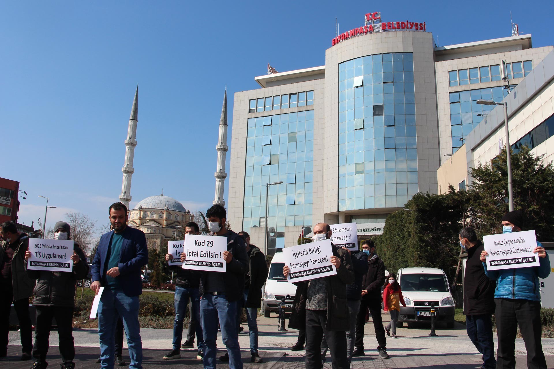 Bayrampaşa Belediyesinden atılan işçiler