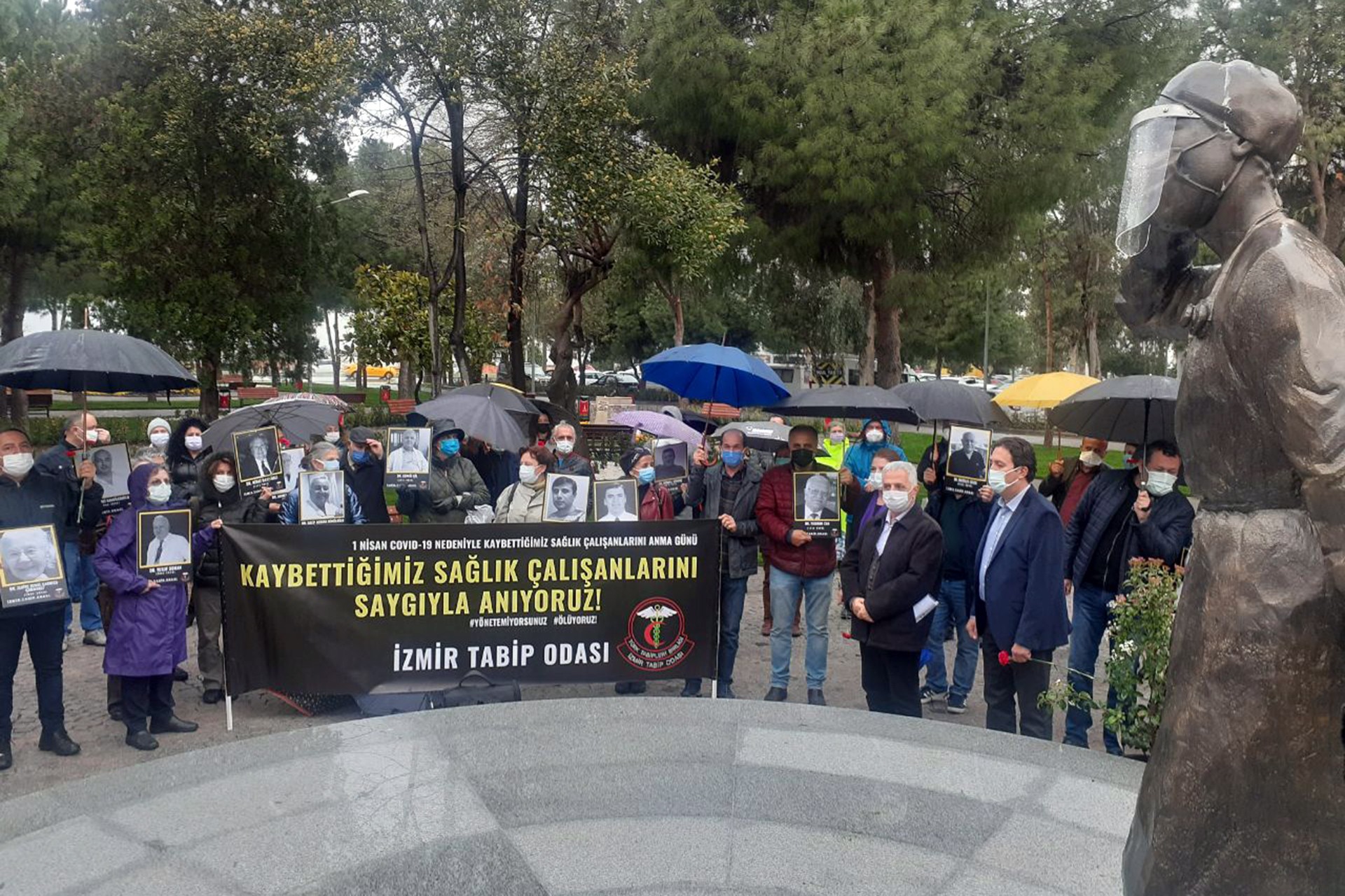 İzmir Tabip Odası basın açıklaması düzenledi