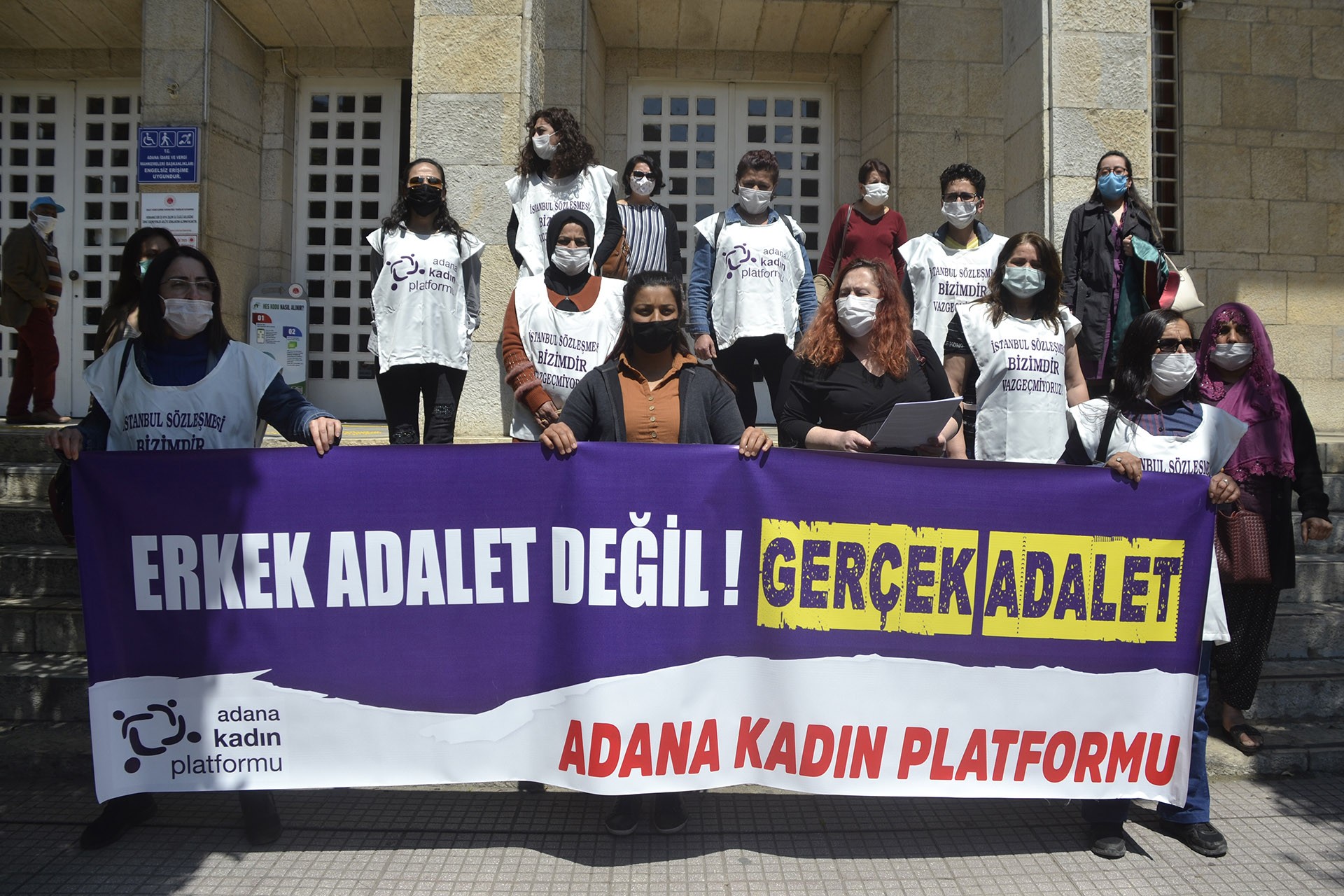 Adana Kadın Platformu, Fikriye Özbek ve tüm kadınlar için adalet istedi