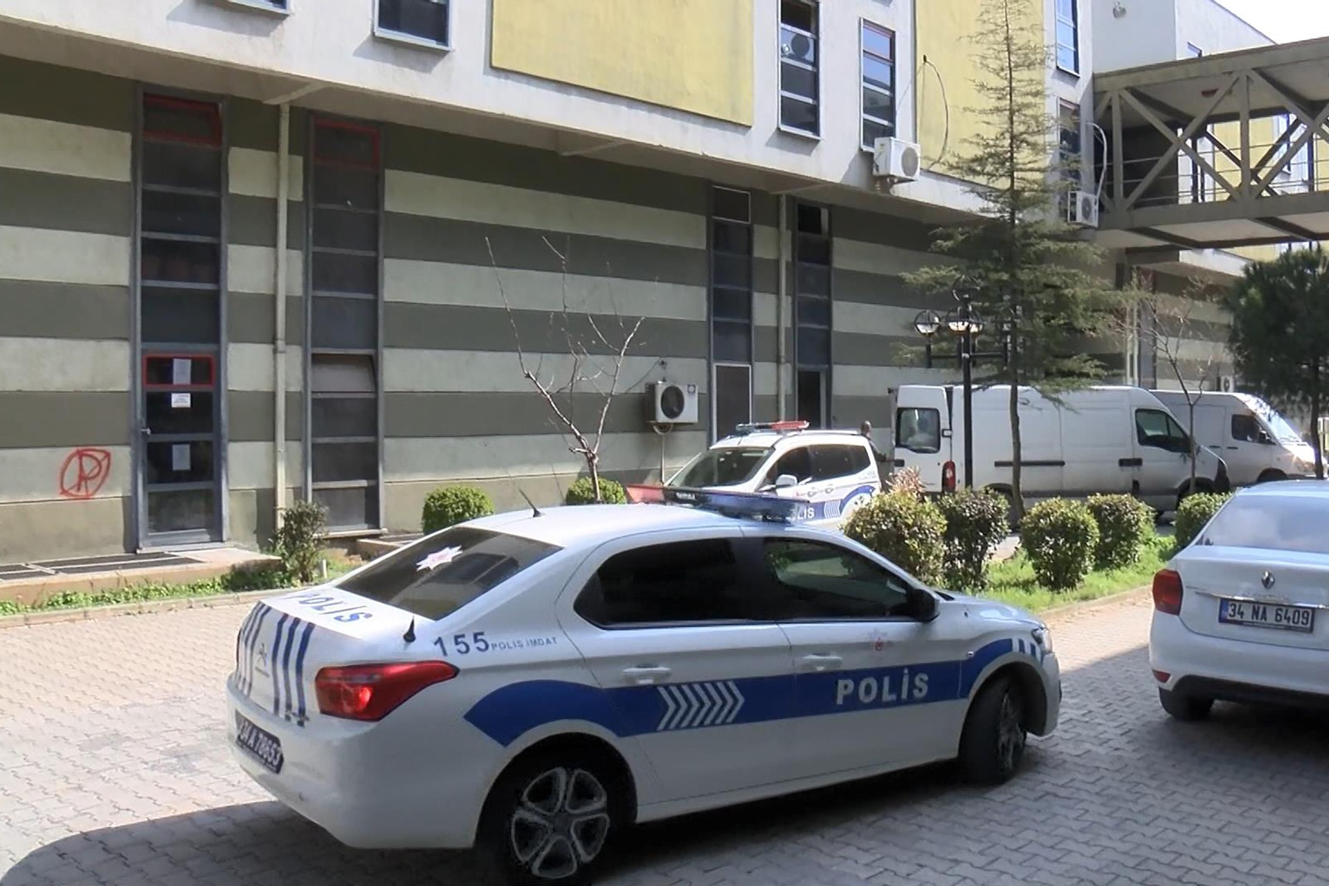 Polis aracı