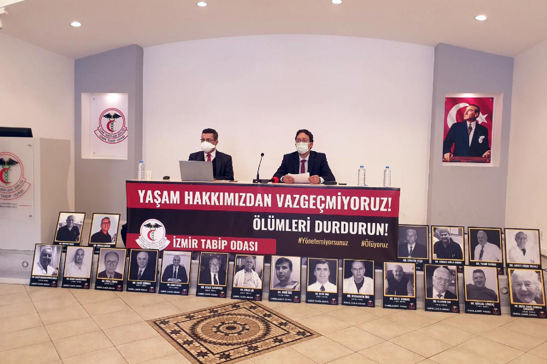 İzmir'de sağlıkçılardan açıklama