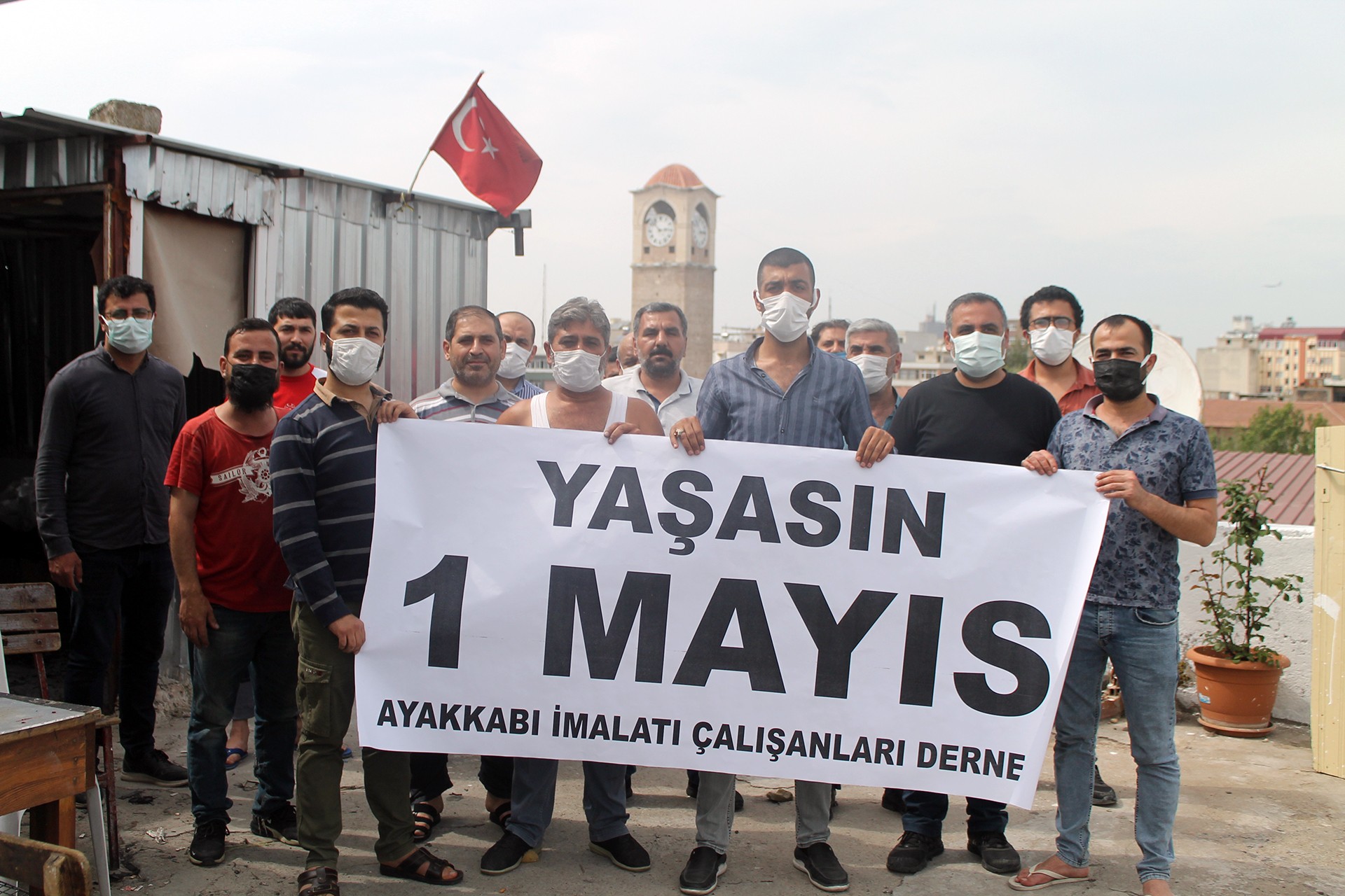 Ayakkabı işçileri 1 Mayıs'ı kutladı