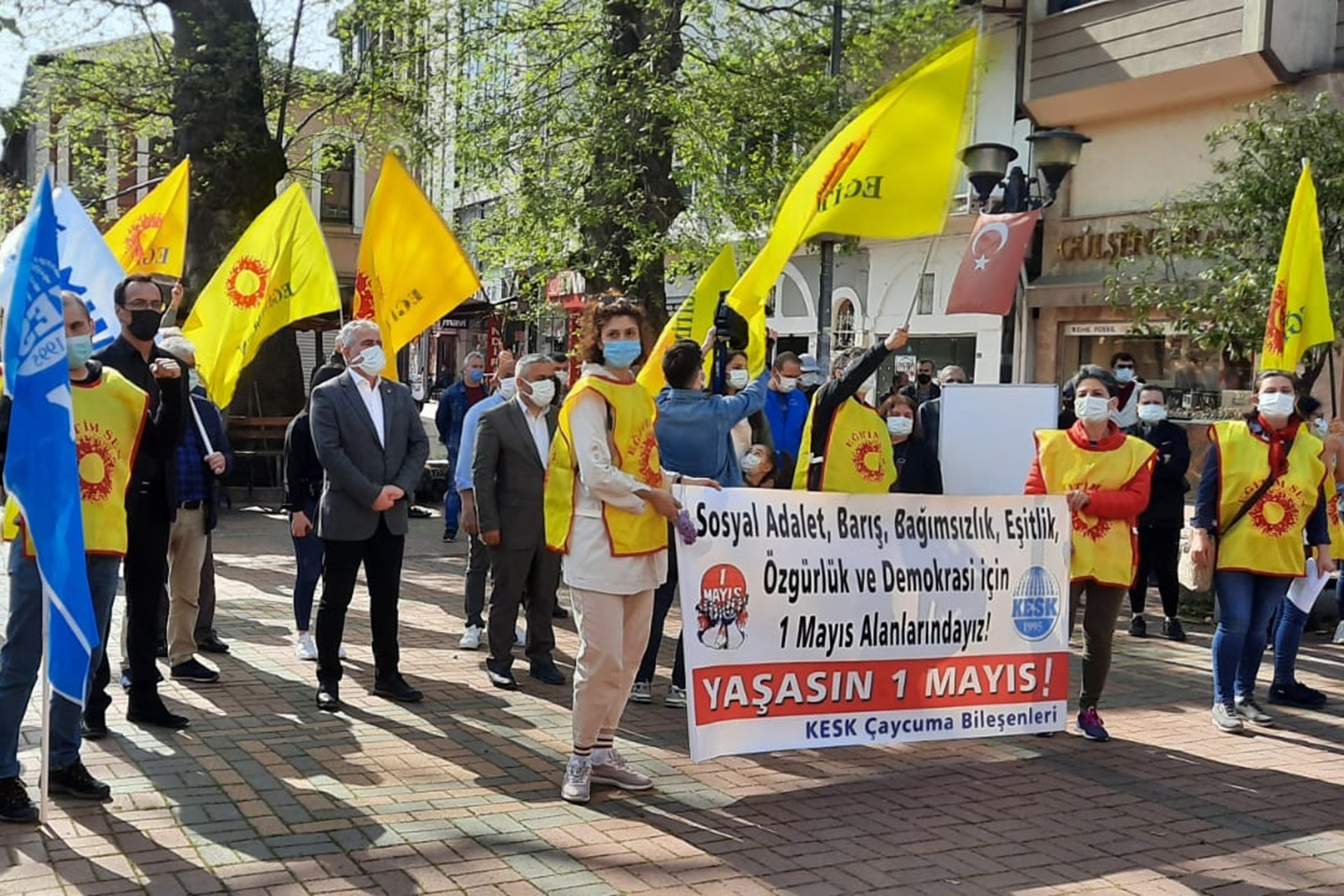 Zonguldak Çaycuma'daki 1 Mayıs kutlamasından bir fotoğraf.