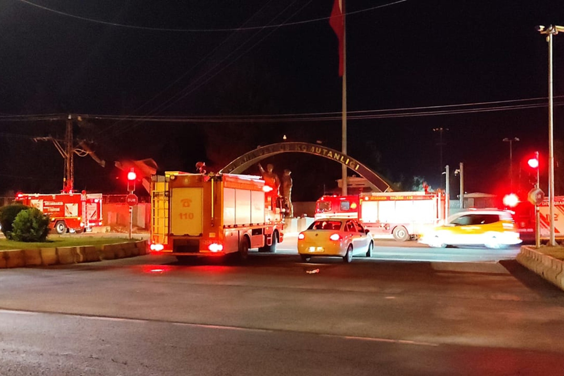 Diyarbakır 8. Ana Jet Üssü Komutanlığından bir fotoğraf