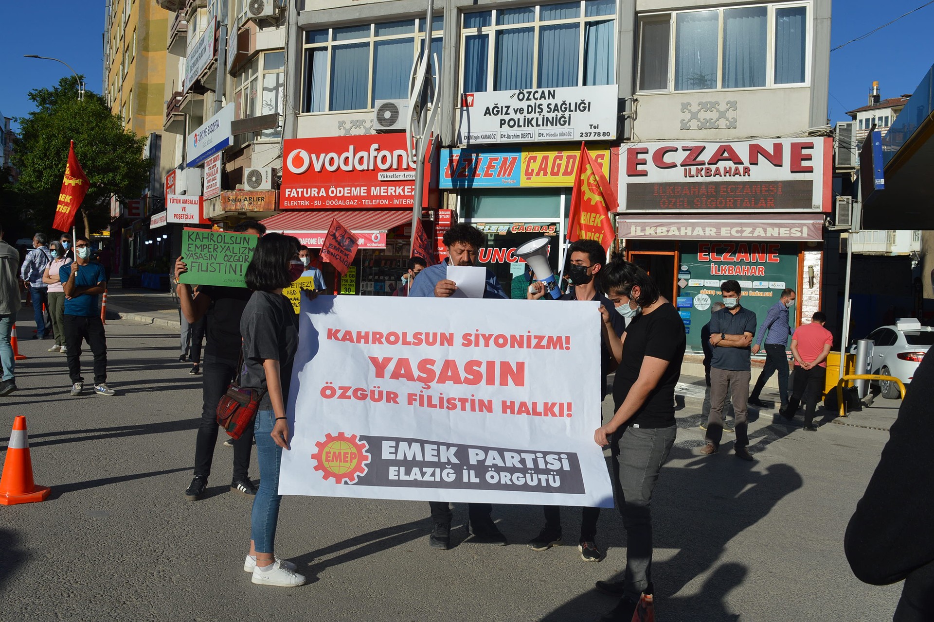 Elazığ'da gerçekleştirilen Filistin'e destek eyleminden bir fotoğraf.