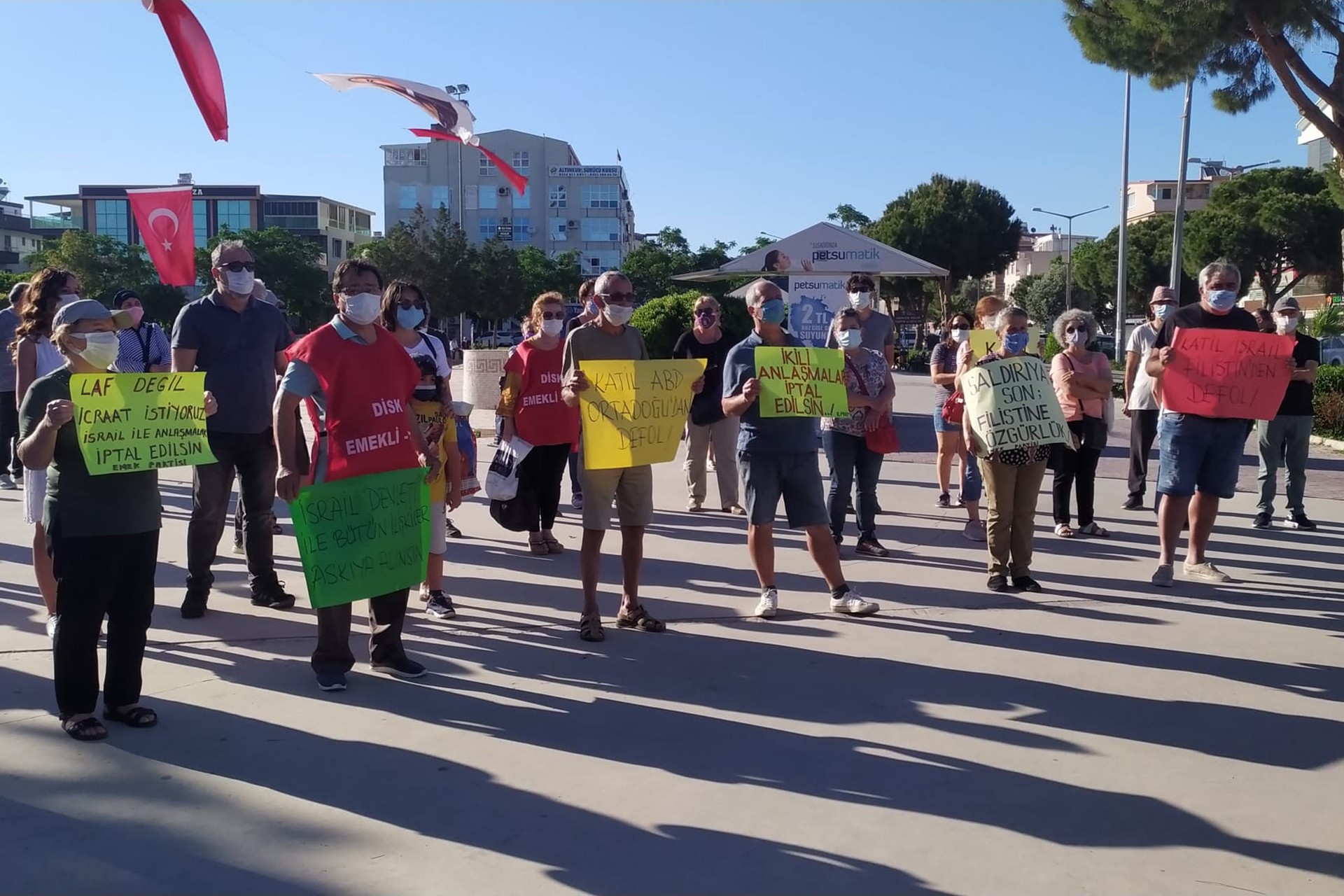 Didim'de gerçekleştirilen Filistin'e destek eyleminden bir fotoğraf.