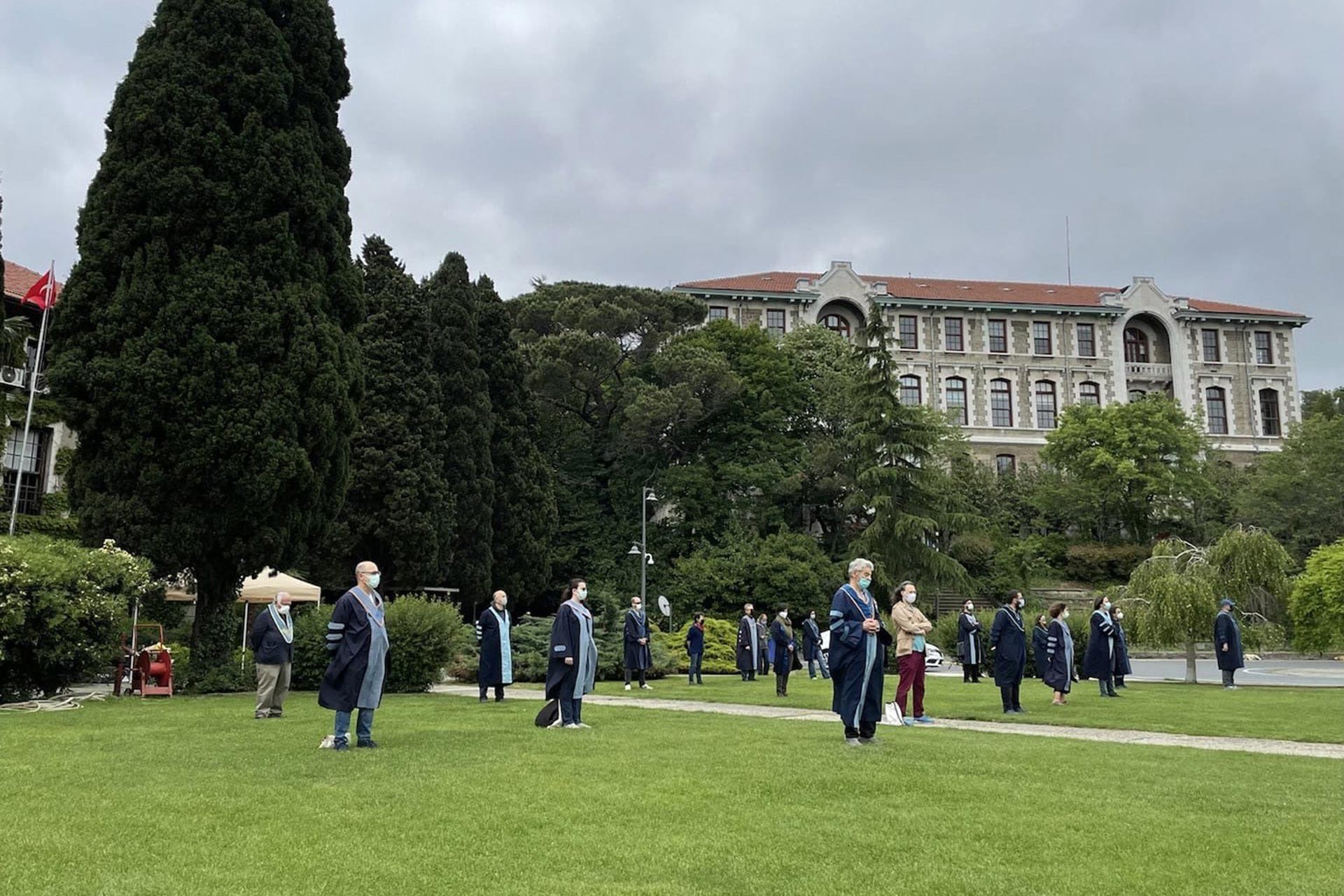 Boğaziçi Üniversitesi akademisyenleri nöbette