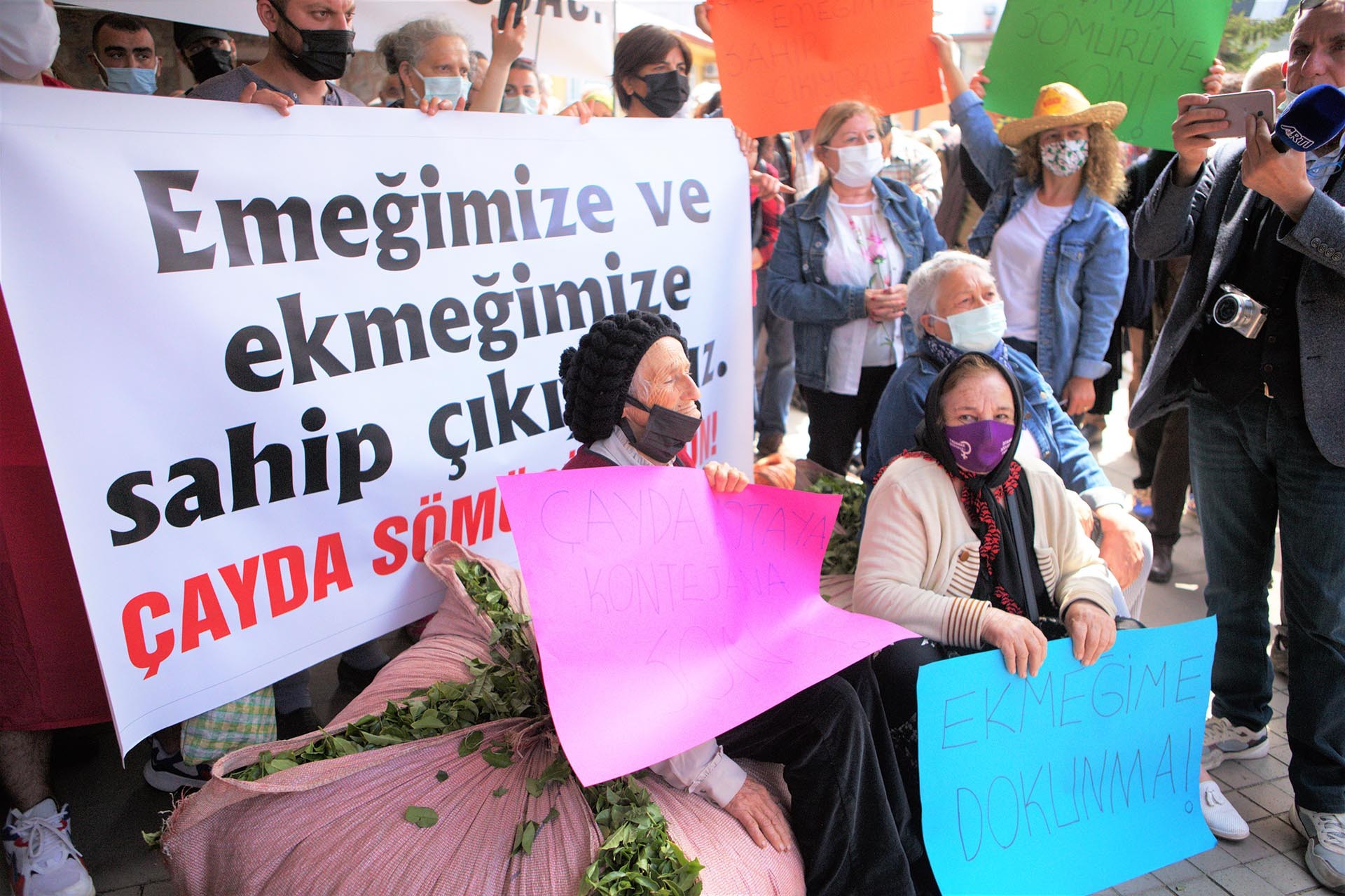 Fındıklı'da çay üreticileri eylem yaptı