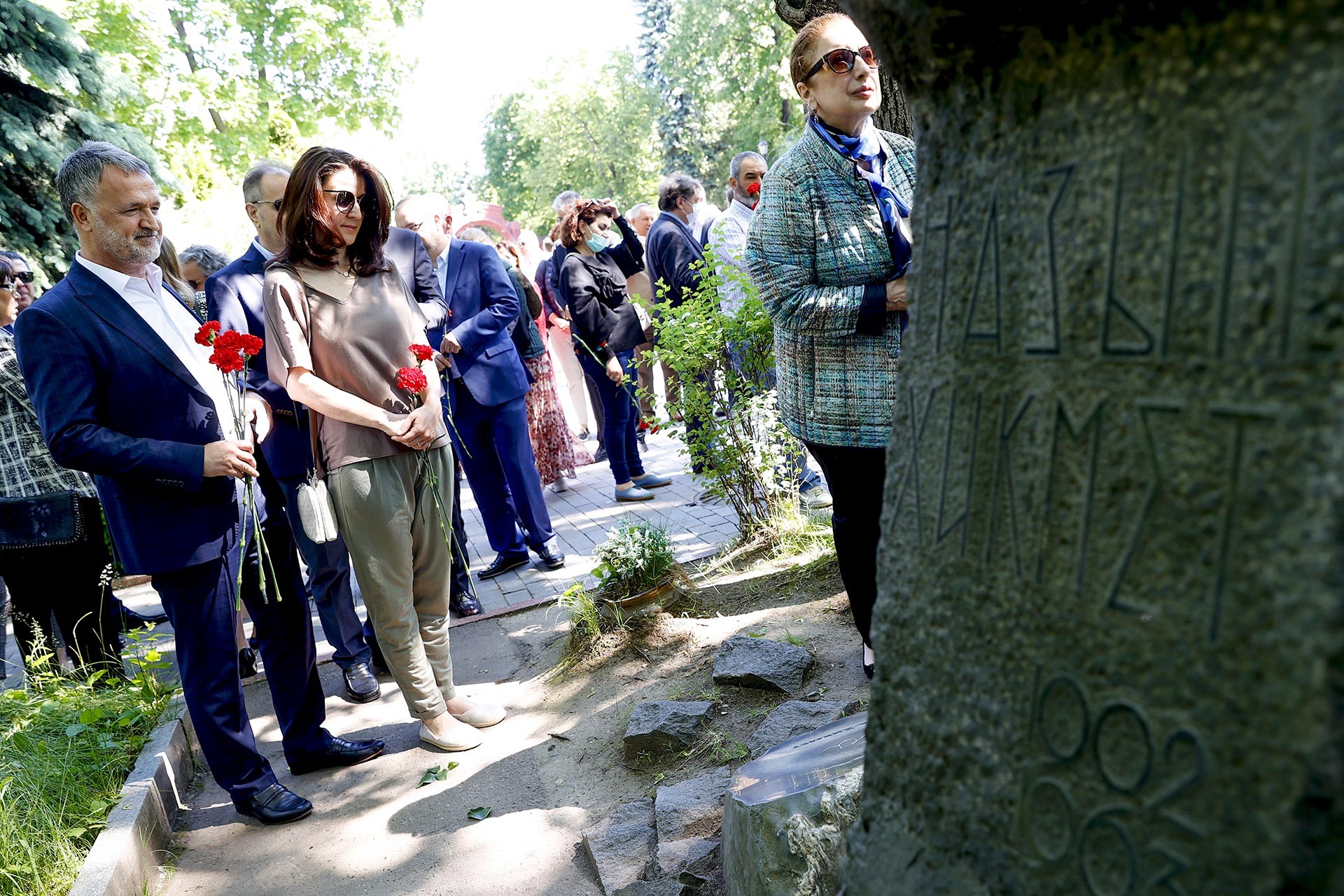 Nazım Hikmet'in mezarı başında yapılan anma