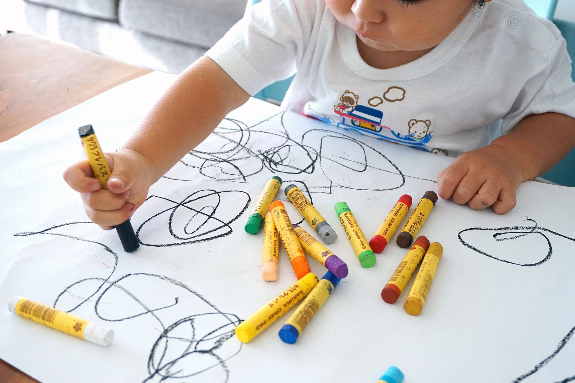 Sanat çatışma bölgelerindeki çocukların ‘Kendini ifade etme ihtiyacını’ karşılıyor