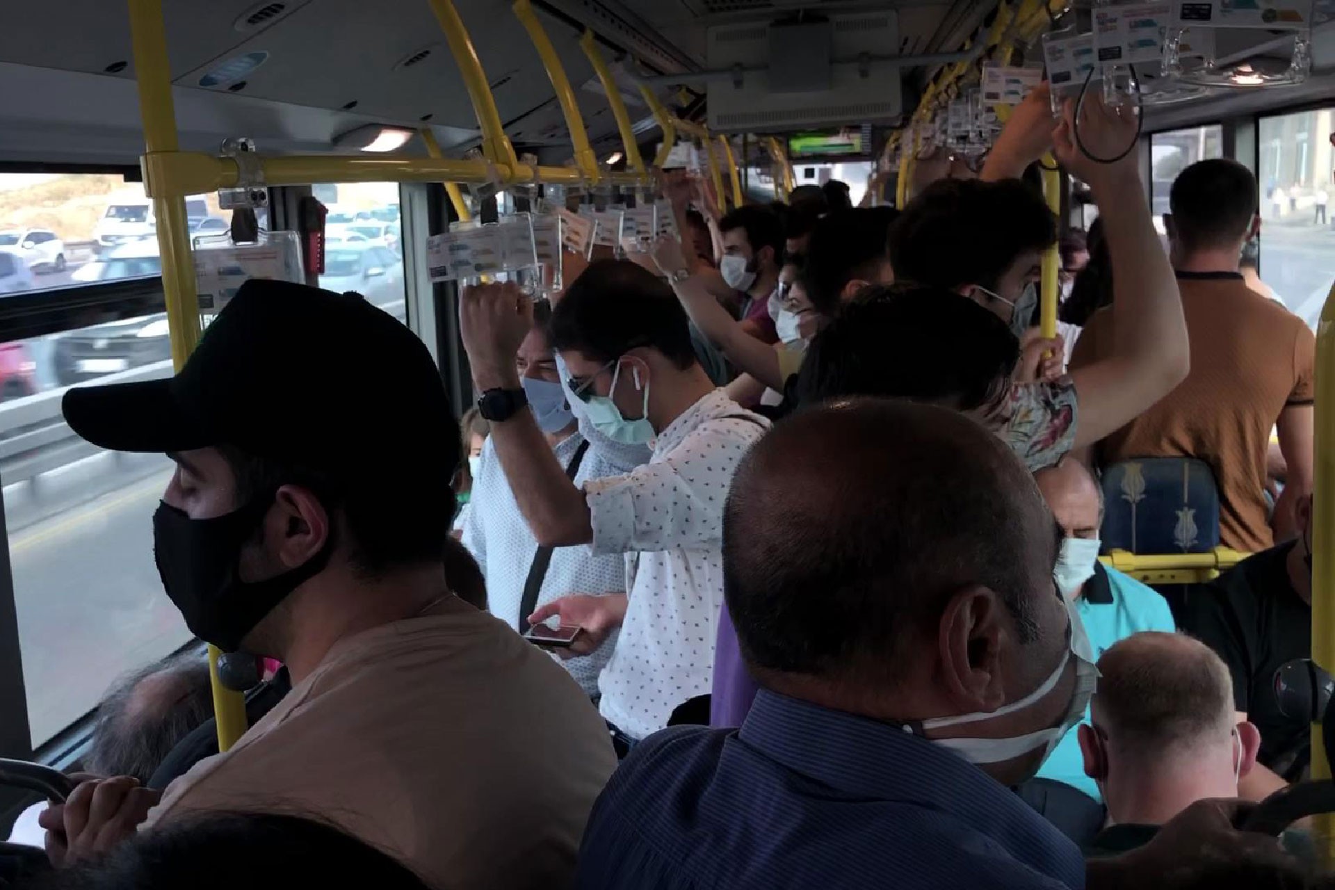 1 Temmuz normalleşmesi sonrası metrobüslerin hali