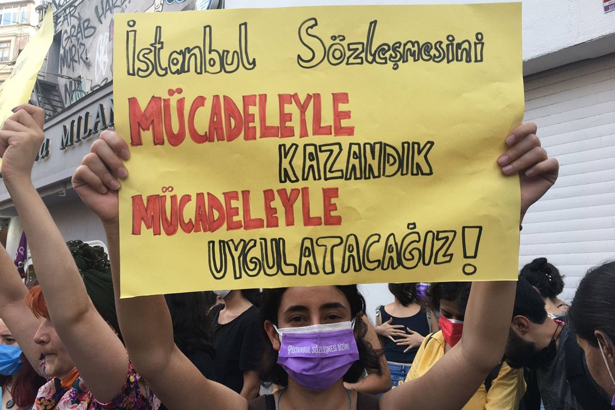 İstanbul sözleşmesi eyleminden dövizler