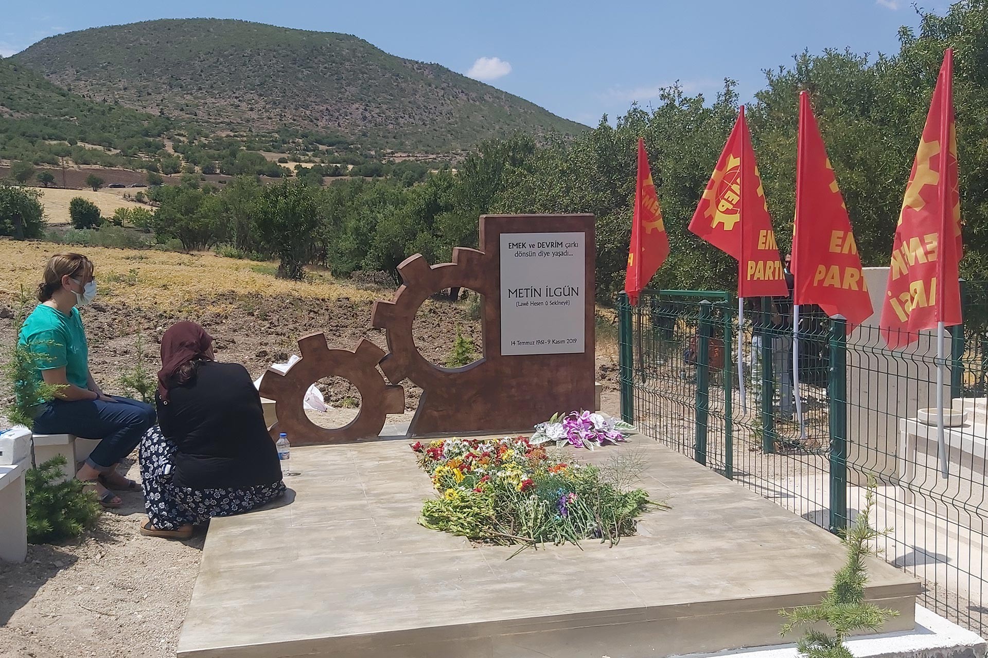 Metin İlgün'ün anıt mezarı başında anma düzenlendi