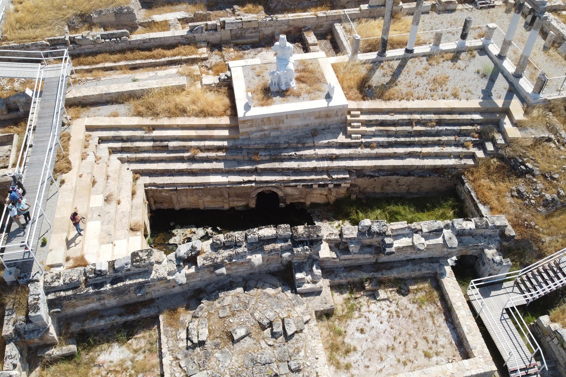 Hierapolis Antik Kenti'nin tepeden çekilmiş fotoğrafı